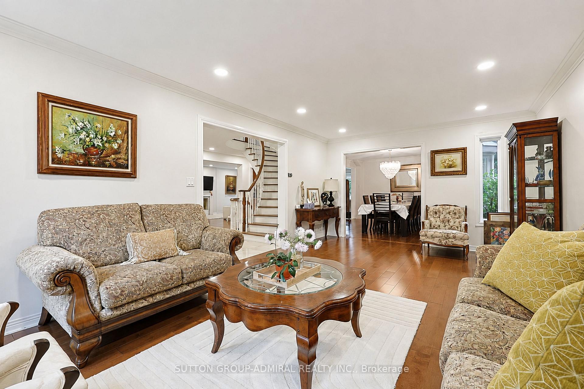 Photo 10 of 232 Franklin Avenue, Vaughan, Crestwood-Springfarm-Yorkhill — HOMEH