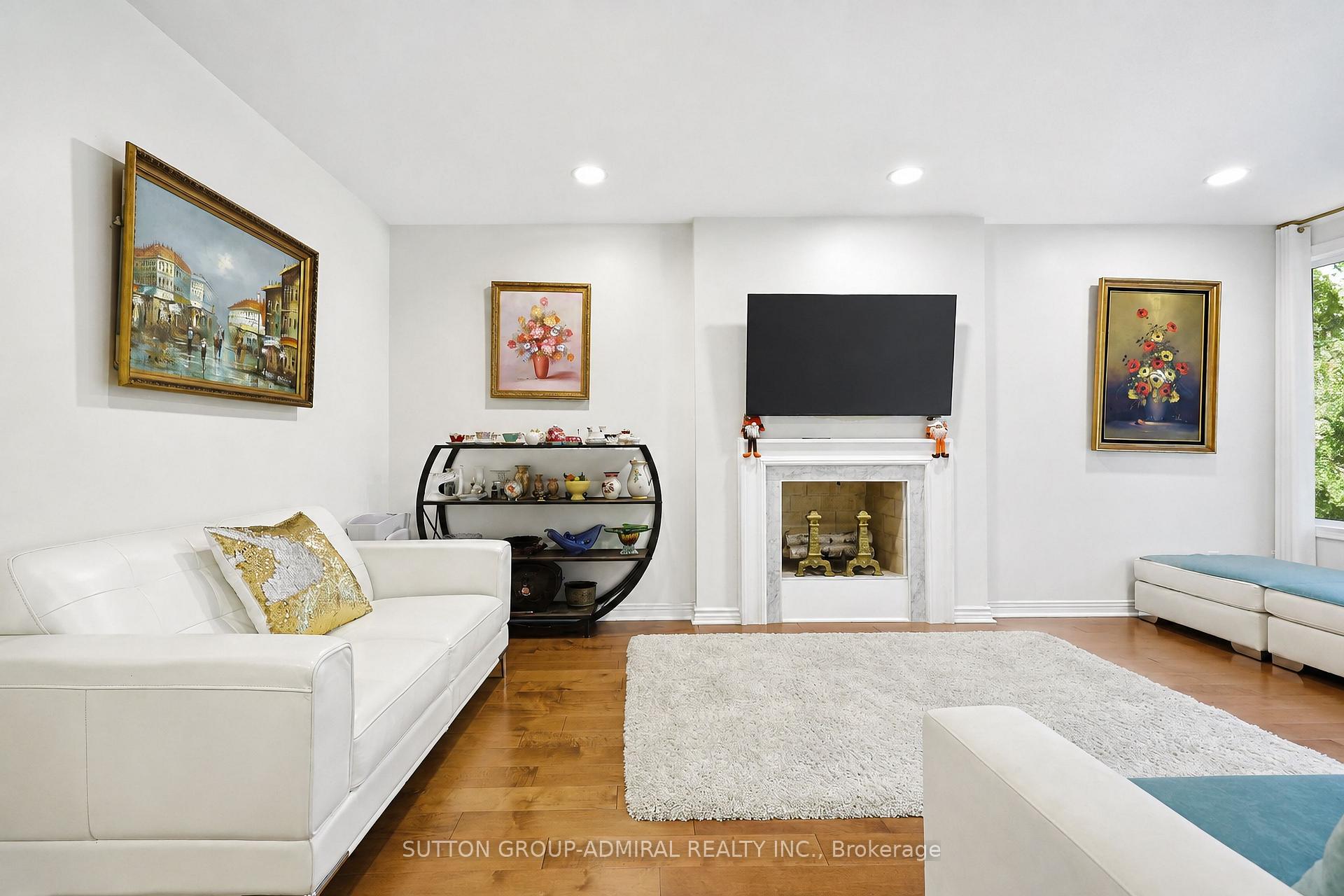 Photo 13 of 232 Franklin Avenue, Vaughan, Crestwood-Springfarm-Yorkhill — HOMEH