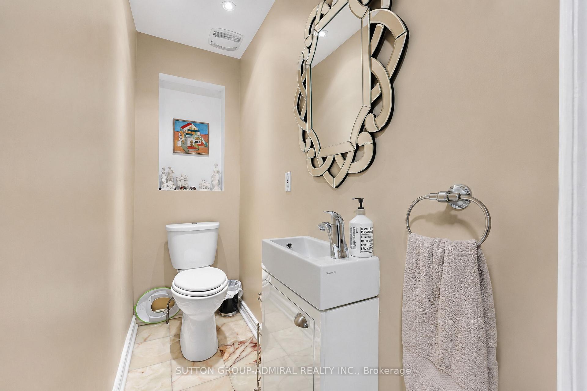 Photo 15 of 232 Franklin Avenue, Vaughan, Crestwood-Springfarm-Yorkhill — HOMEH