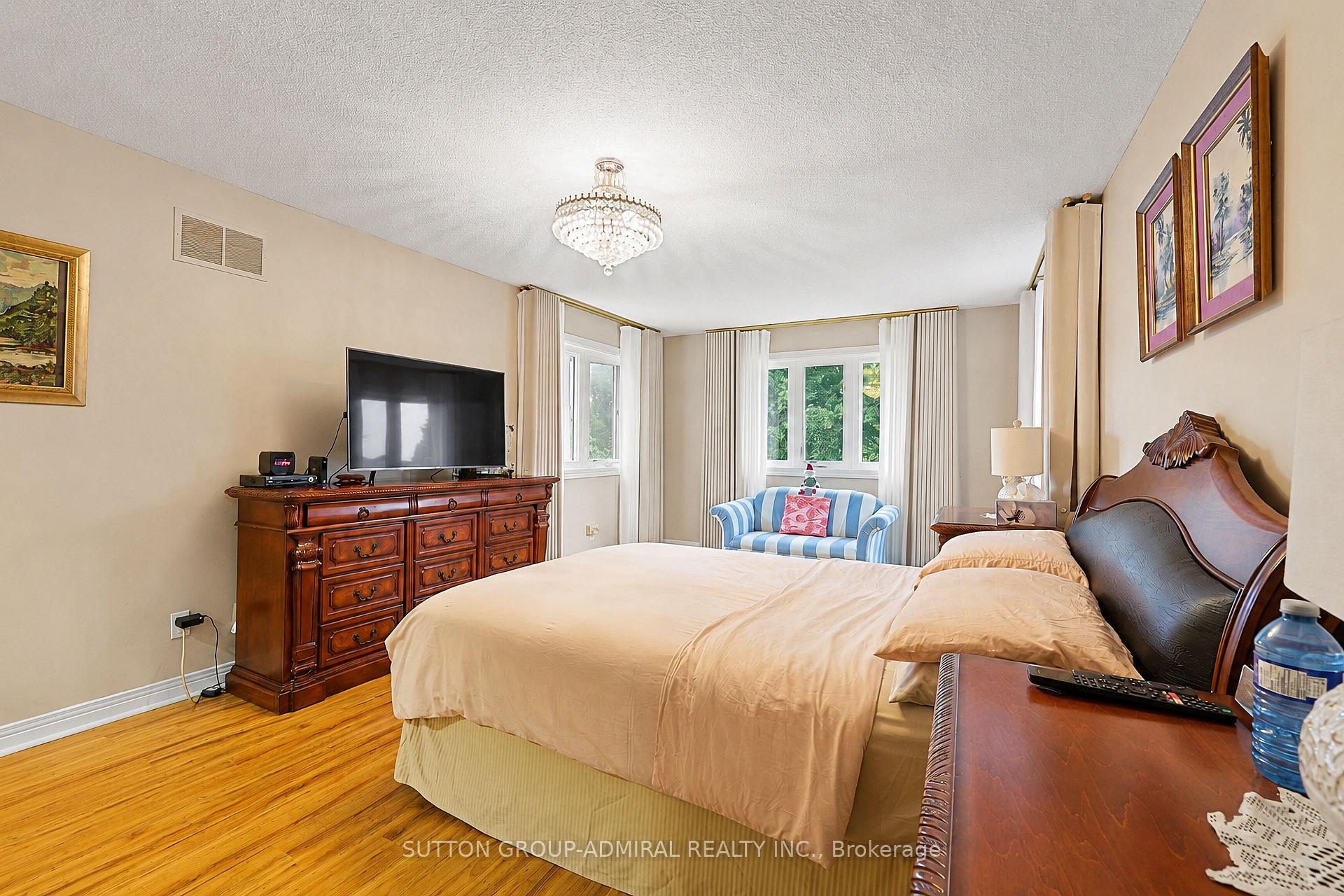 Photo 19 of 232 Franklin Avenue, Vaughan, Crestwood-Springfarm-Yorkhill — HOMEH