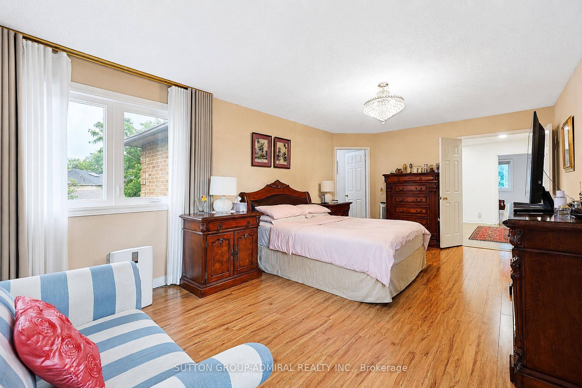 Photo 20 of 232 Franklin Avenue, Vaughan, Crestwood-Springfarm-Yorkhill — HOMEH