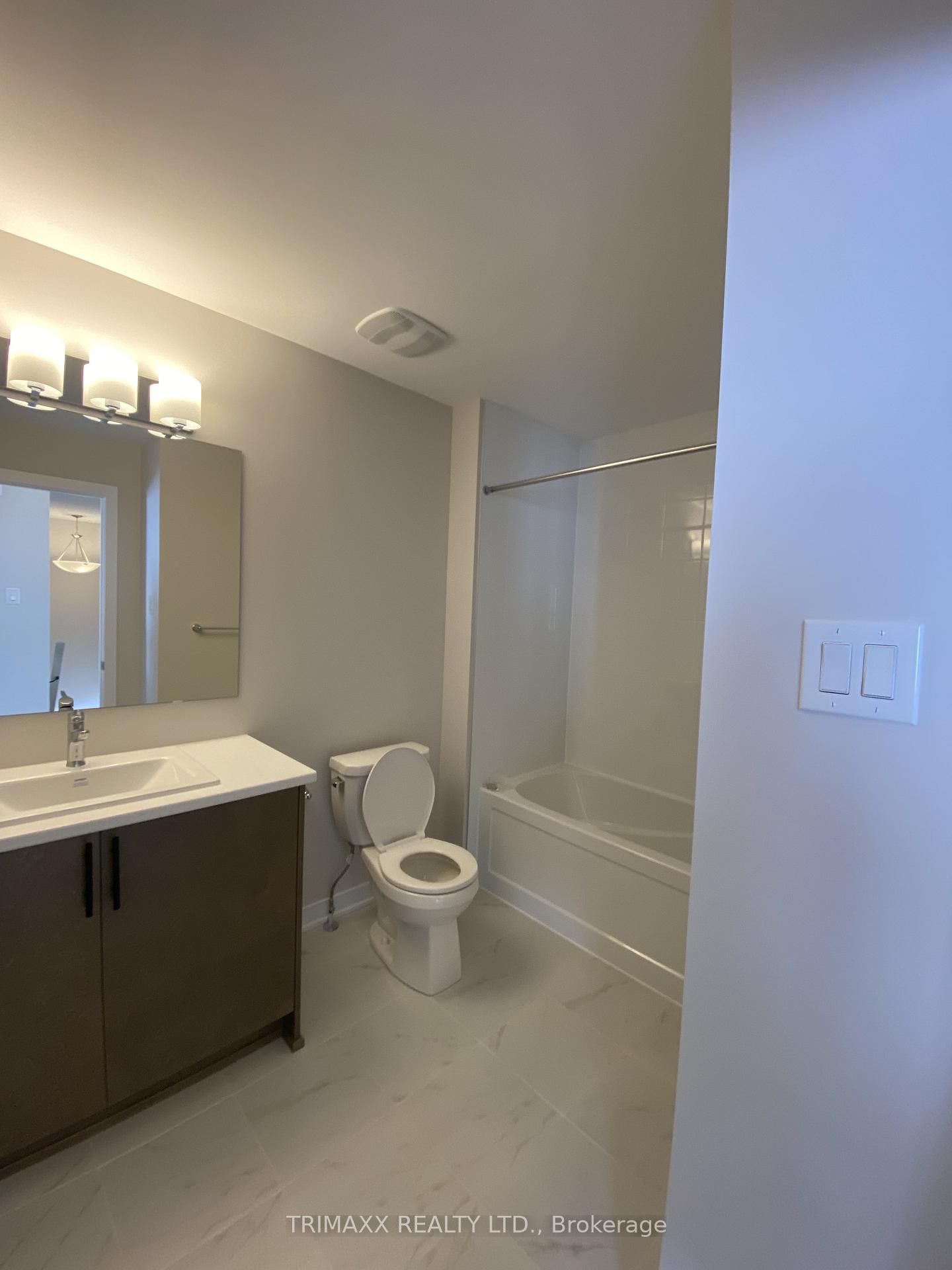 Photo 7 of 690 Expansion Road, Ottawa, Barrhaven - Half Moon Bay — HOMEH