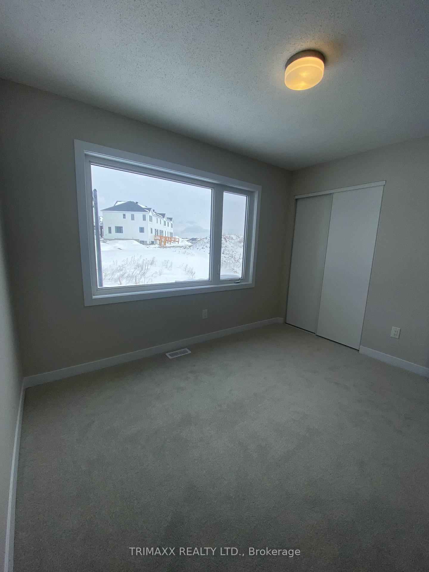 Photo 10 of 690 Expansion Road, Ottawa, Barrhaven - Half Moon Bay — HOMEH