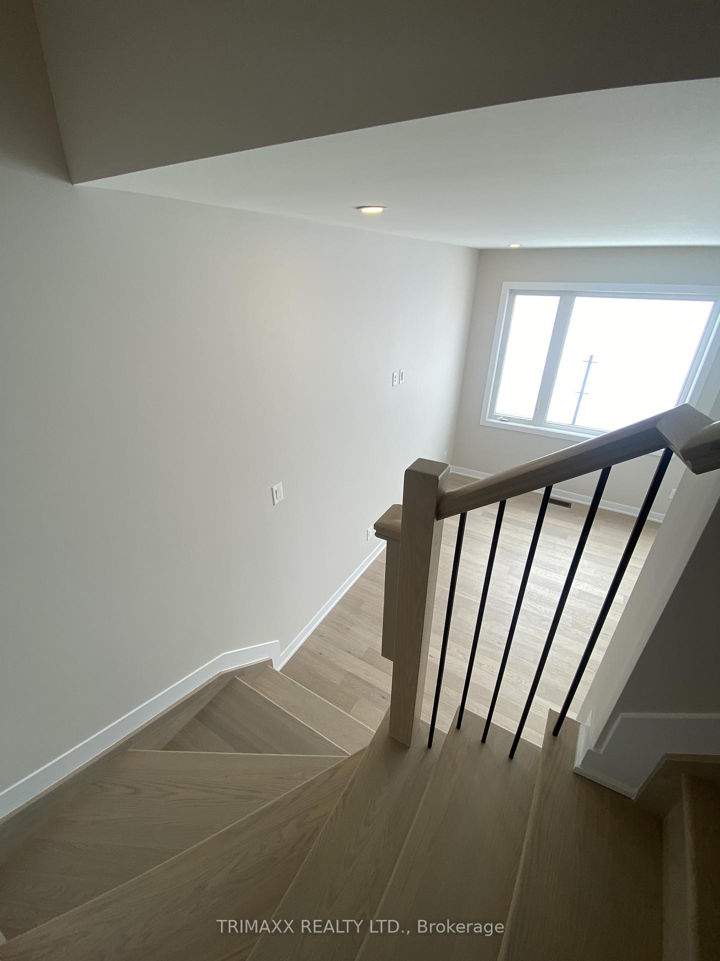 Photo 12 of 690 Expansion Road, Ottawa, Barrhaven - Half Moon Bay — HOMEH