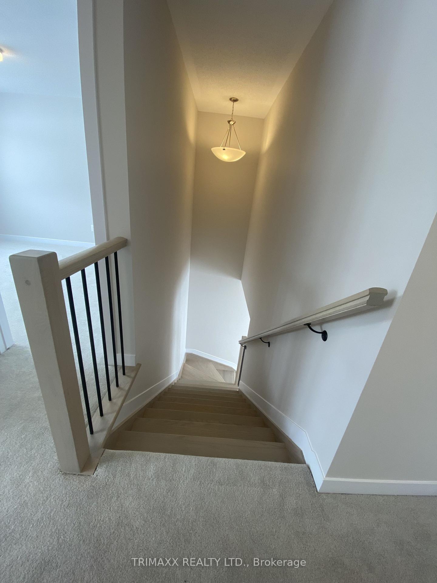 Photo 11 of 690 Expansion Road, Ottawa, Barrhaven - Half Moon Bay — HOMEH