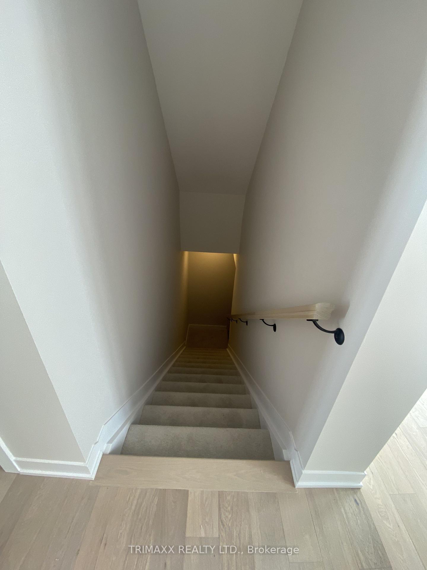 Photo 16 of 690 Expansion Road, Ottawa, Barrhaven - Half Moon Bay — HOMEH