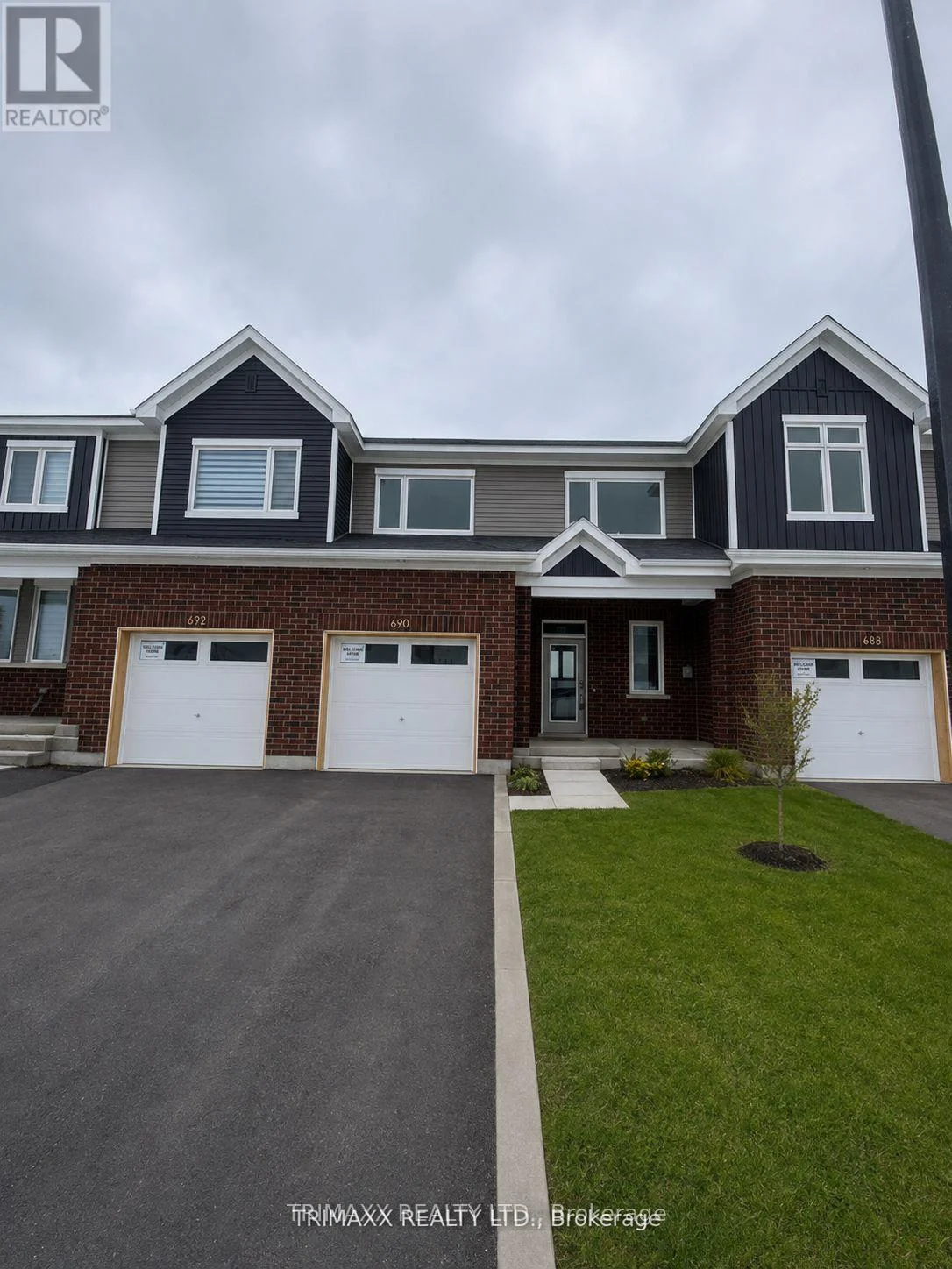 Photo 1 of 690 Expansion Road, Ottawa, Barrhaven - Half Moon Bay — HOMEH