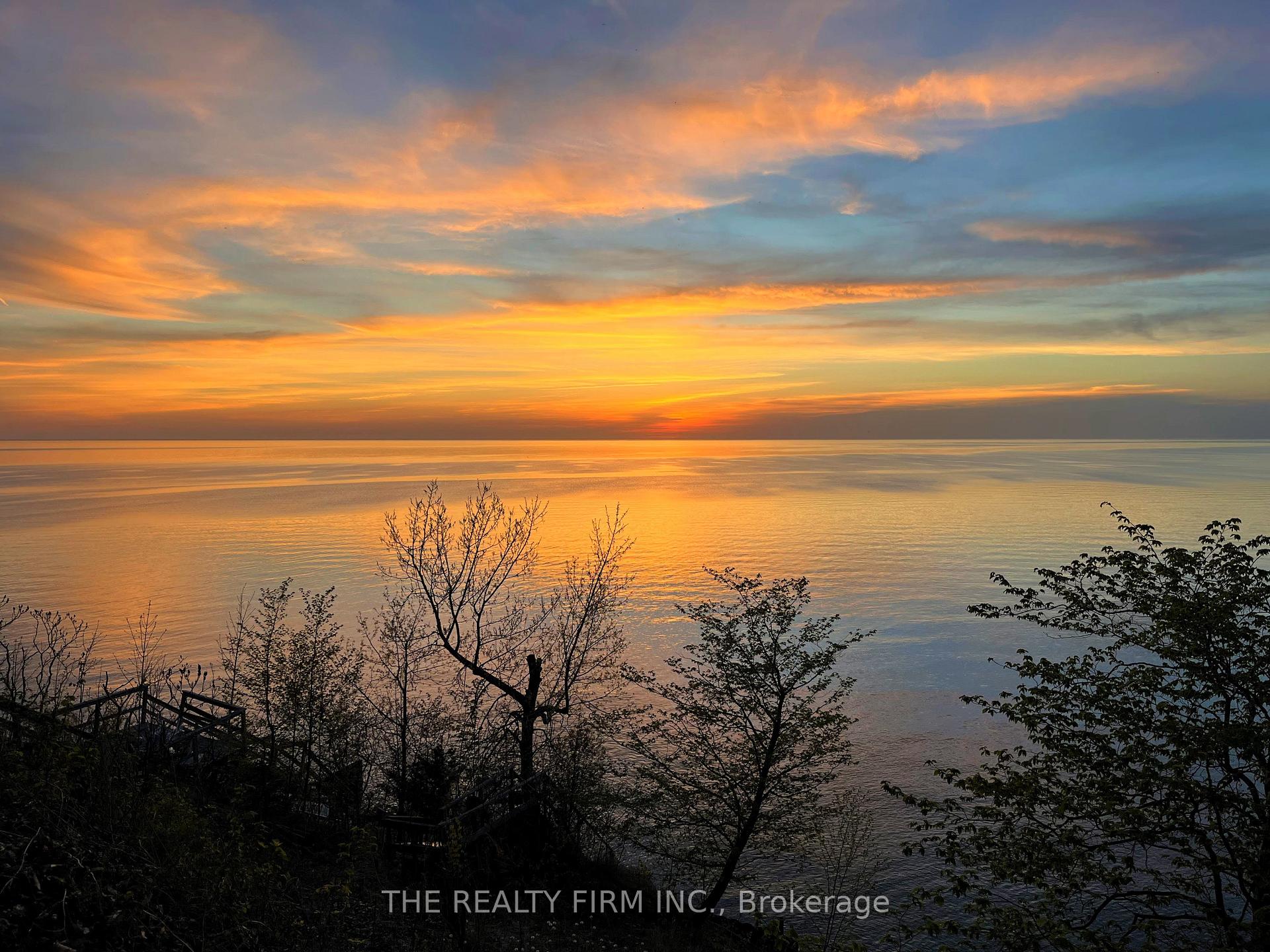 Photo 2 of 4084 Bluepoint Drive, Plympton-Wyoming, Plympton Wyoming — HOMEH