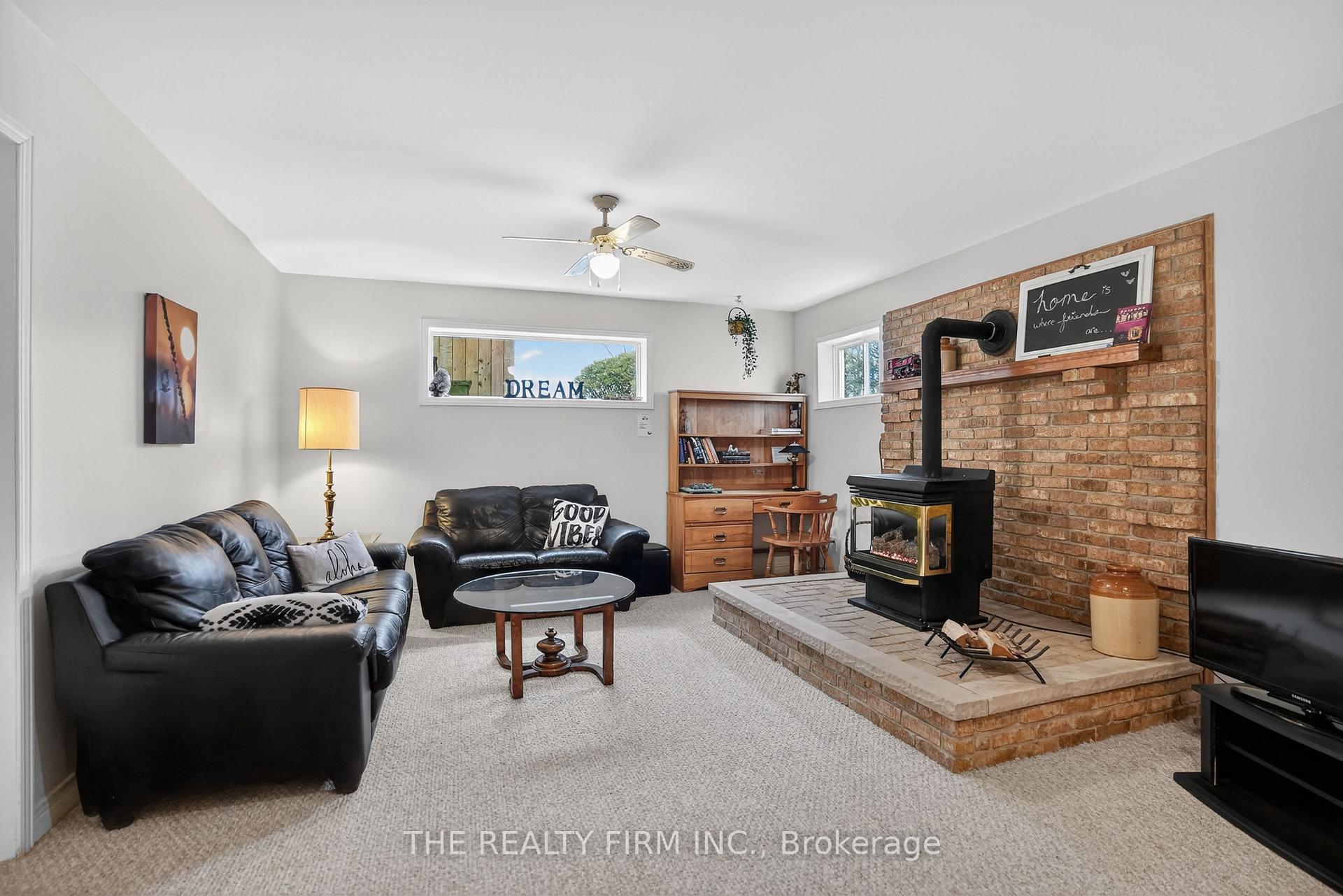 Photo 18 of 4084 Bluepoint Drive, Plympton-Wyoming, Plympton Wyoming — HOMEH