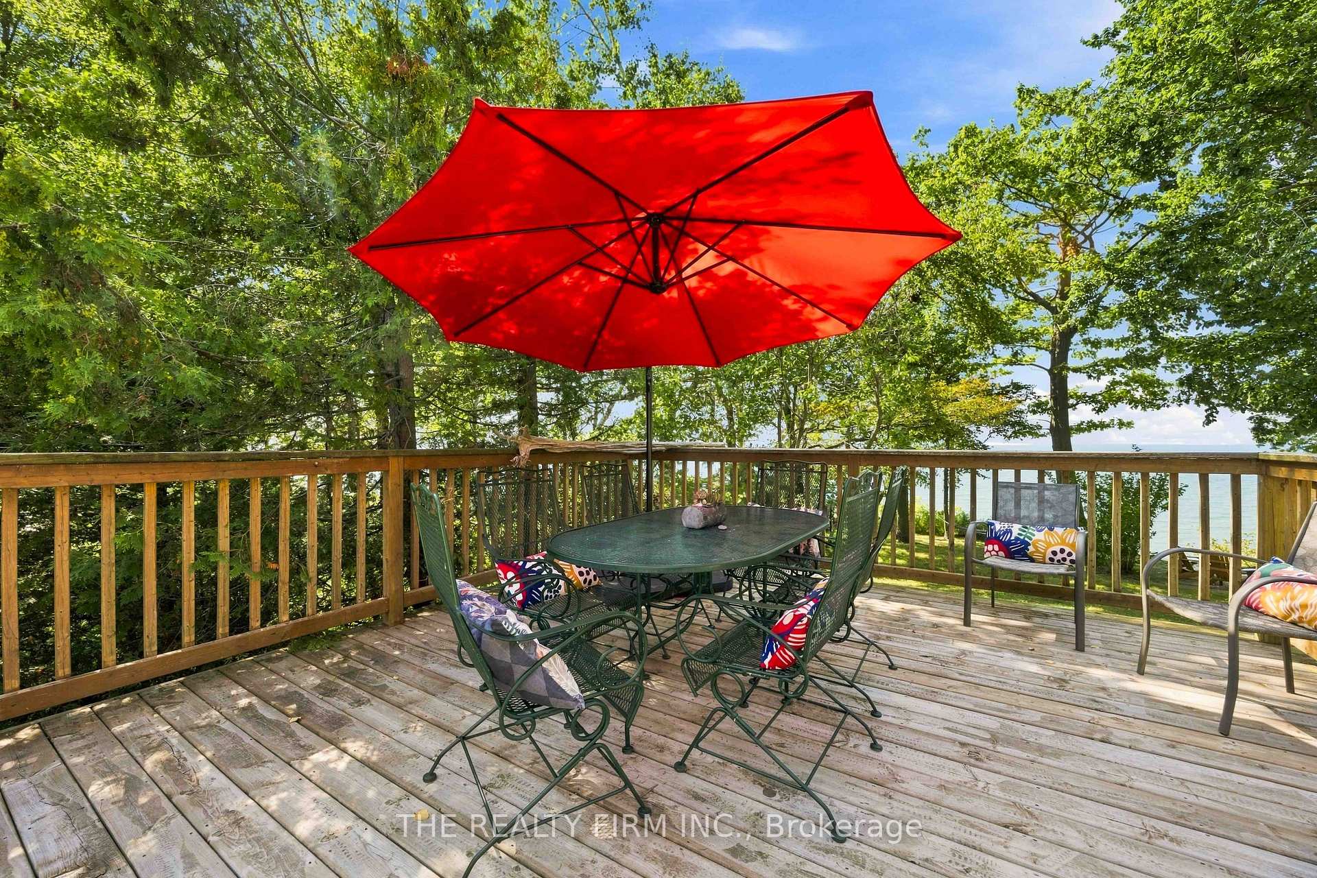 Photo 30 of 4084 Bluepoint Drive, Plympton-Wyoming, Plympton Wyoming — HOMEH