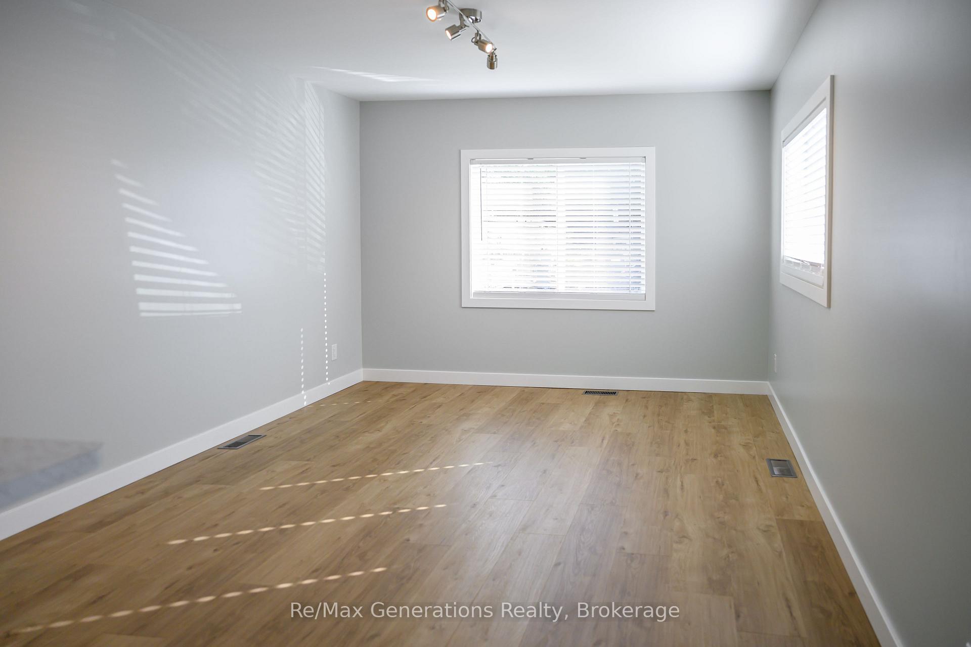 Photo 3 of Unit F3, 1055 Chippewa Road, Thunder Bay, Mountain Road — HOMEH