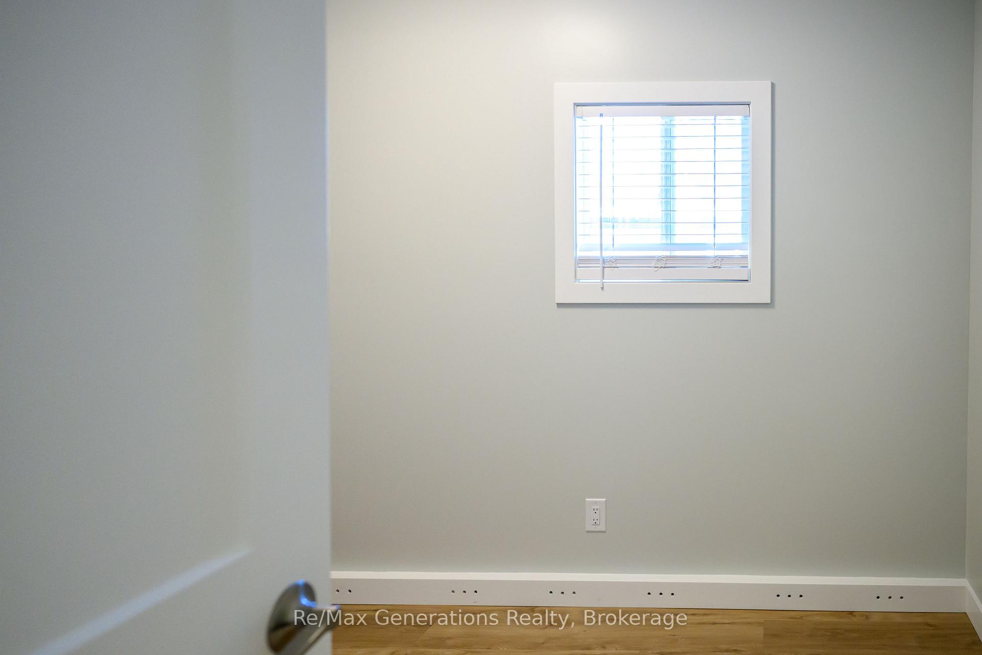 Photo 11 of Unit F3, 1055 Chippewa Road, Thunder Bay, Mountain Road — HOMEH