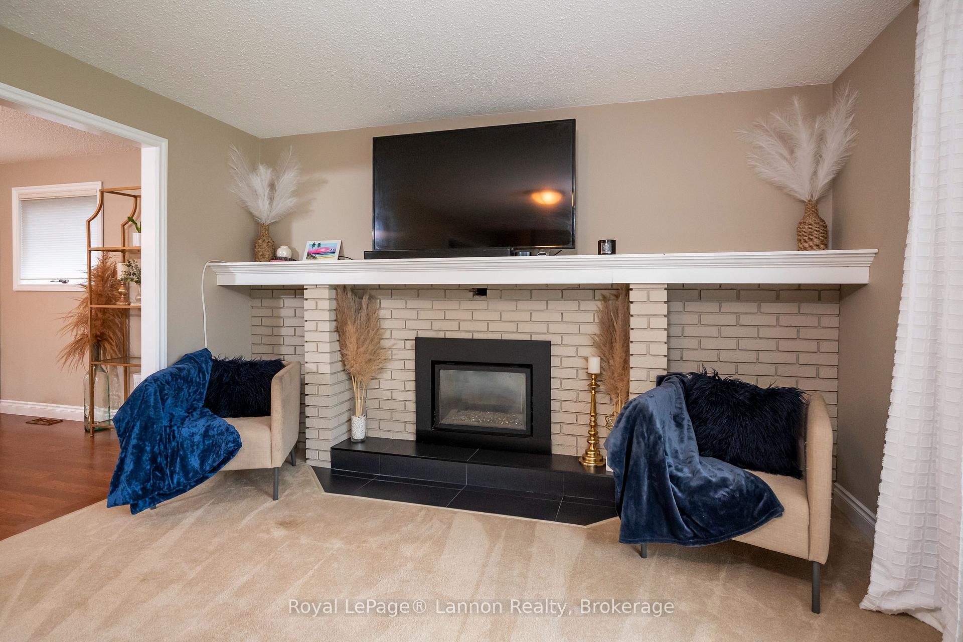 Photo 33 of 2020 Mountain Road, Thunder Bay, Mountain Road — HOMEH