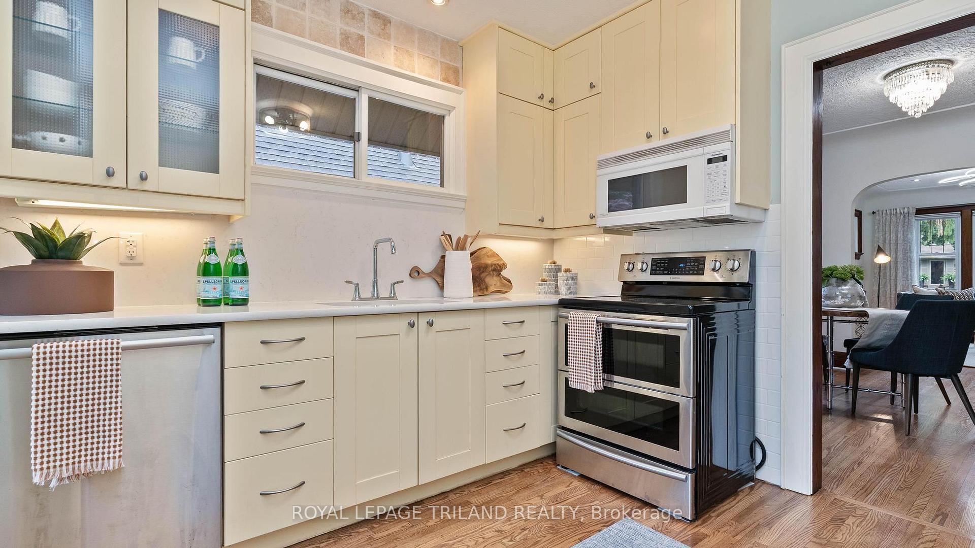 Photo 7 of 282 Cathcart Street, London, South G — HOMEH