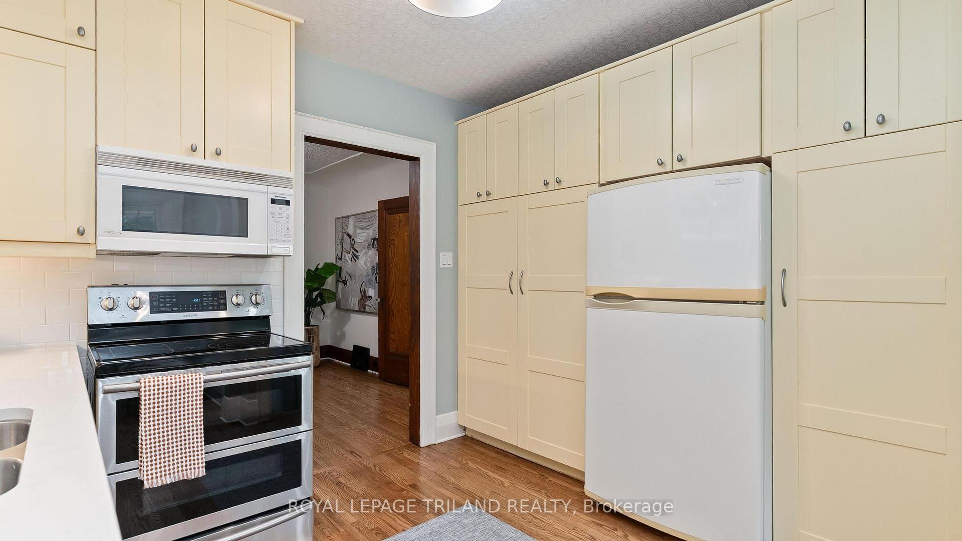 Photo 8 of 282 Cathcart Street, London, South G — HOMEH