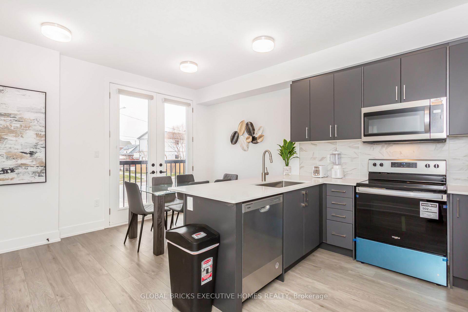 Photo 6 of Unit 13, 99 Rogers Street, Waterloo, Uptown Waterloo/North Ward — HOMEH