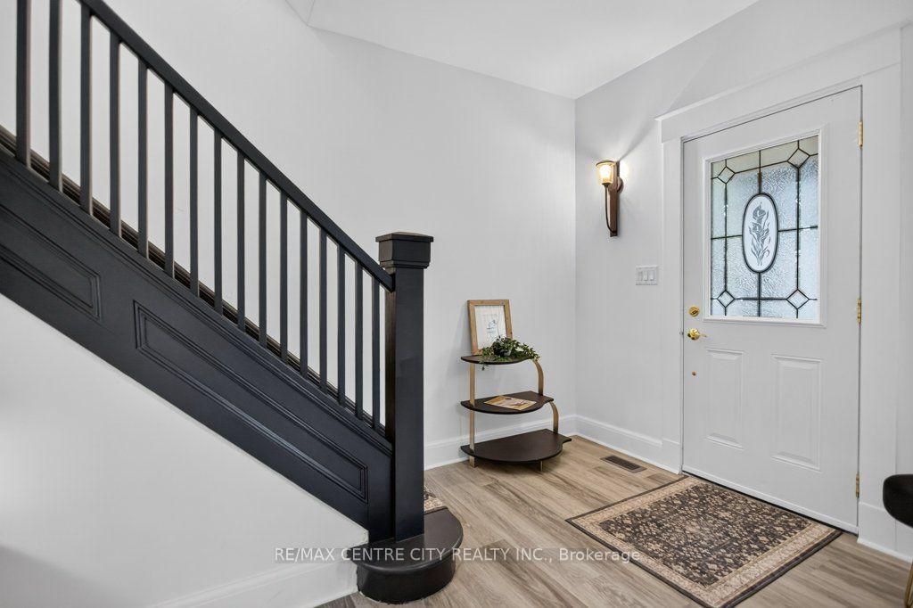 Photo 8 of 344 Wellington Street, St. Thomas — HOMEH
