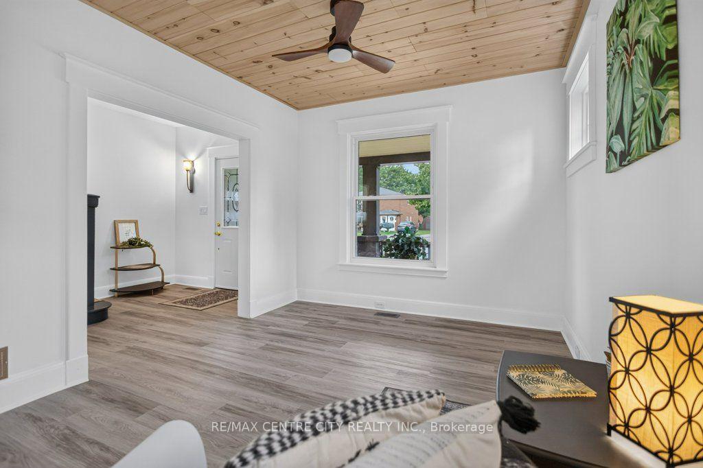 Photo 10 of 344 Wellington Street, St. Thomas — HOMEH