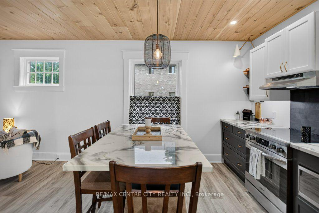 Photo 14 of 344 Wellington Street, St. Thomas — HOMEH