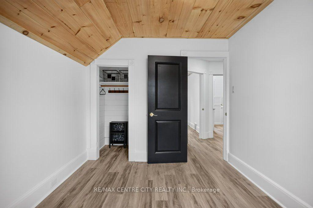 Photo 32 of 344 Wellington Street, St. Thomas — HOMEH