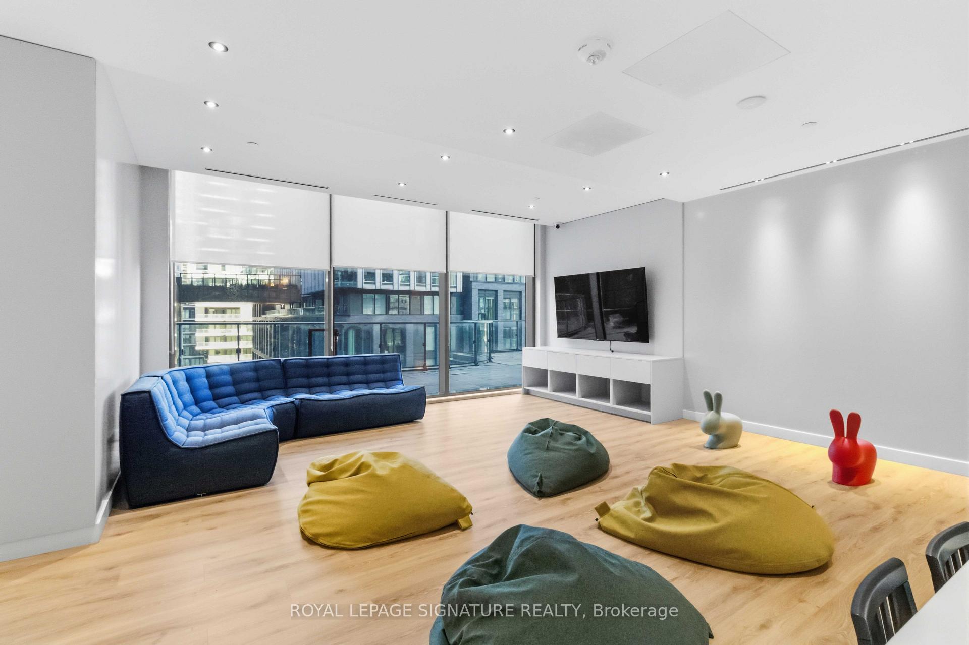Photo 3 of Unit 4915, 88 Queen Street E, Toronto, Church-Yonge Corridor — HOMEH