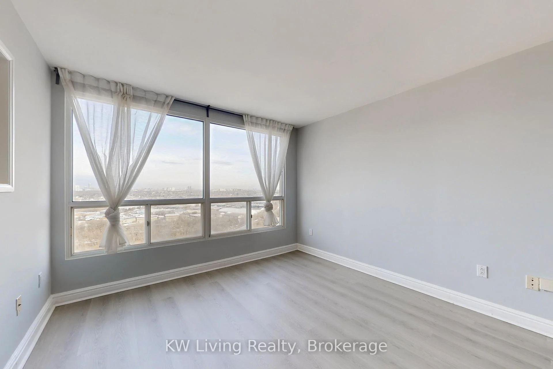 Photo 7 of Unit 2309, 7 Concorde Place, North York, Banbury-Don Mills — HOMEH