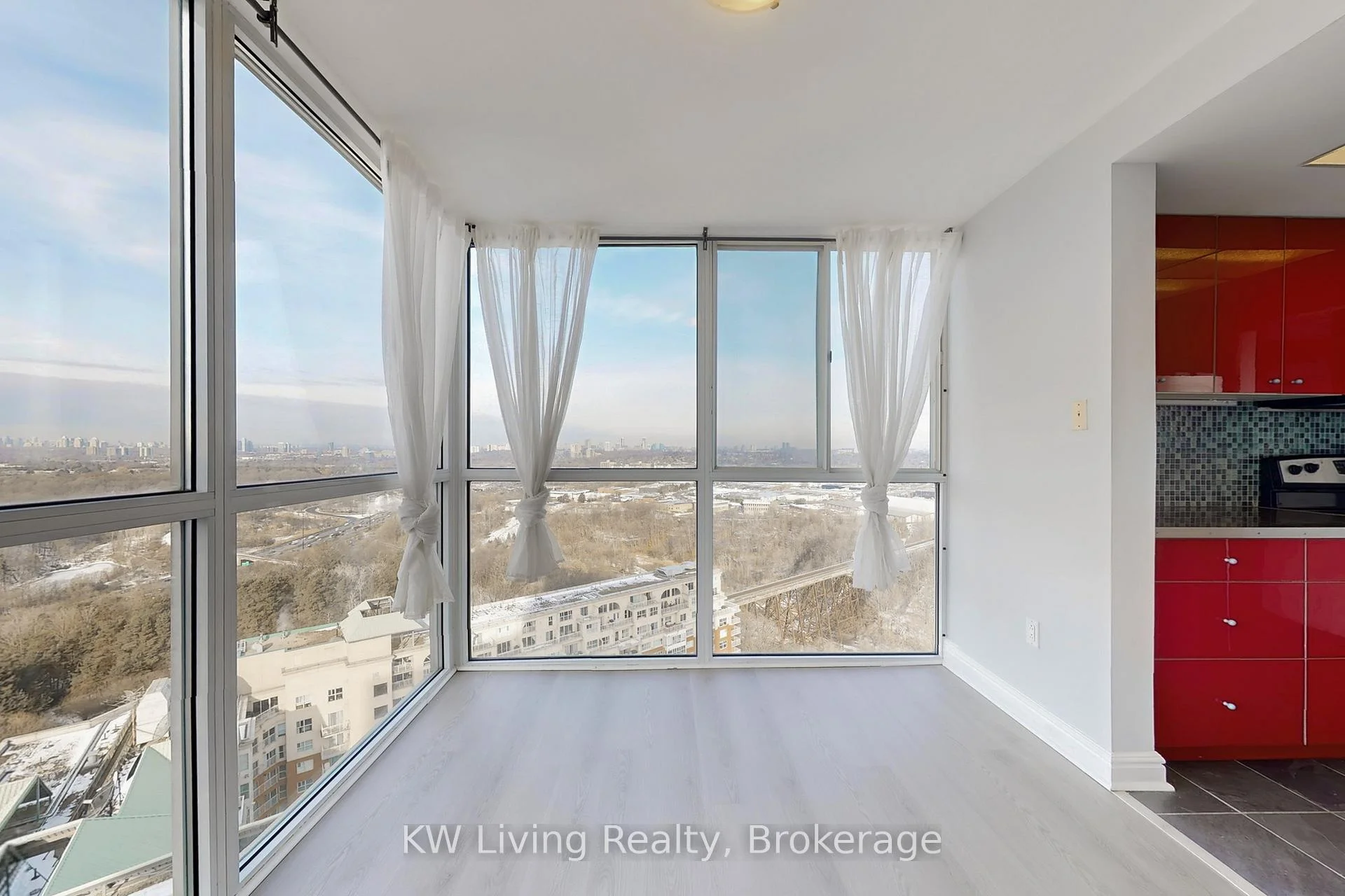 Photo 32 of Unit 2309, 7 Concorde Place, North York, Banbury-Don Mills — HOMEH
