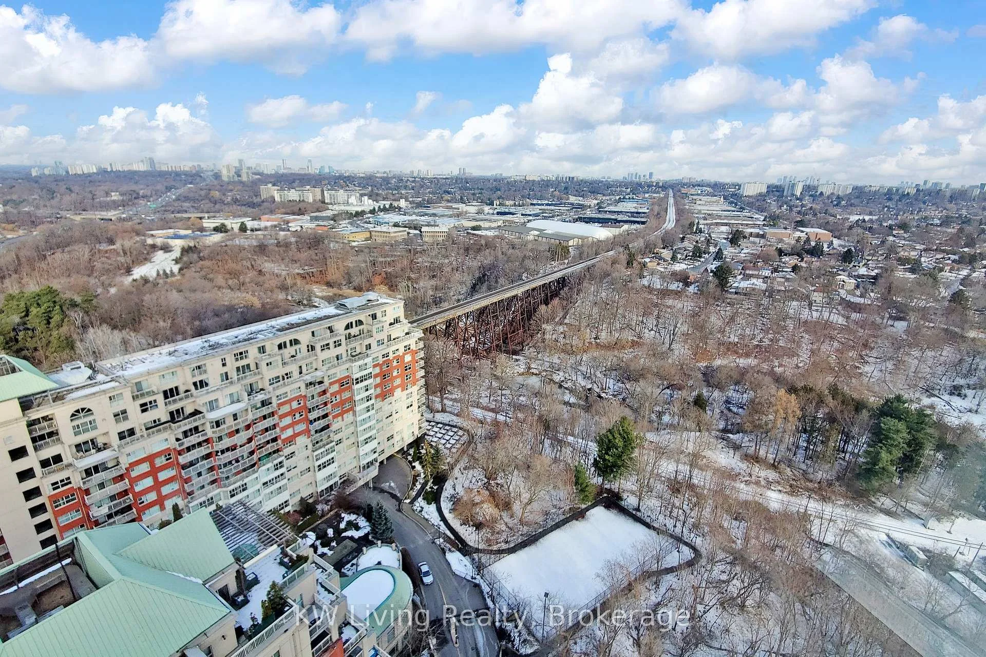 Photo 41 of Unit 2309, 7 Concorde Place, North York, Banbury-Don Mills — HOMEH
