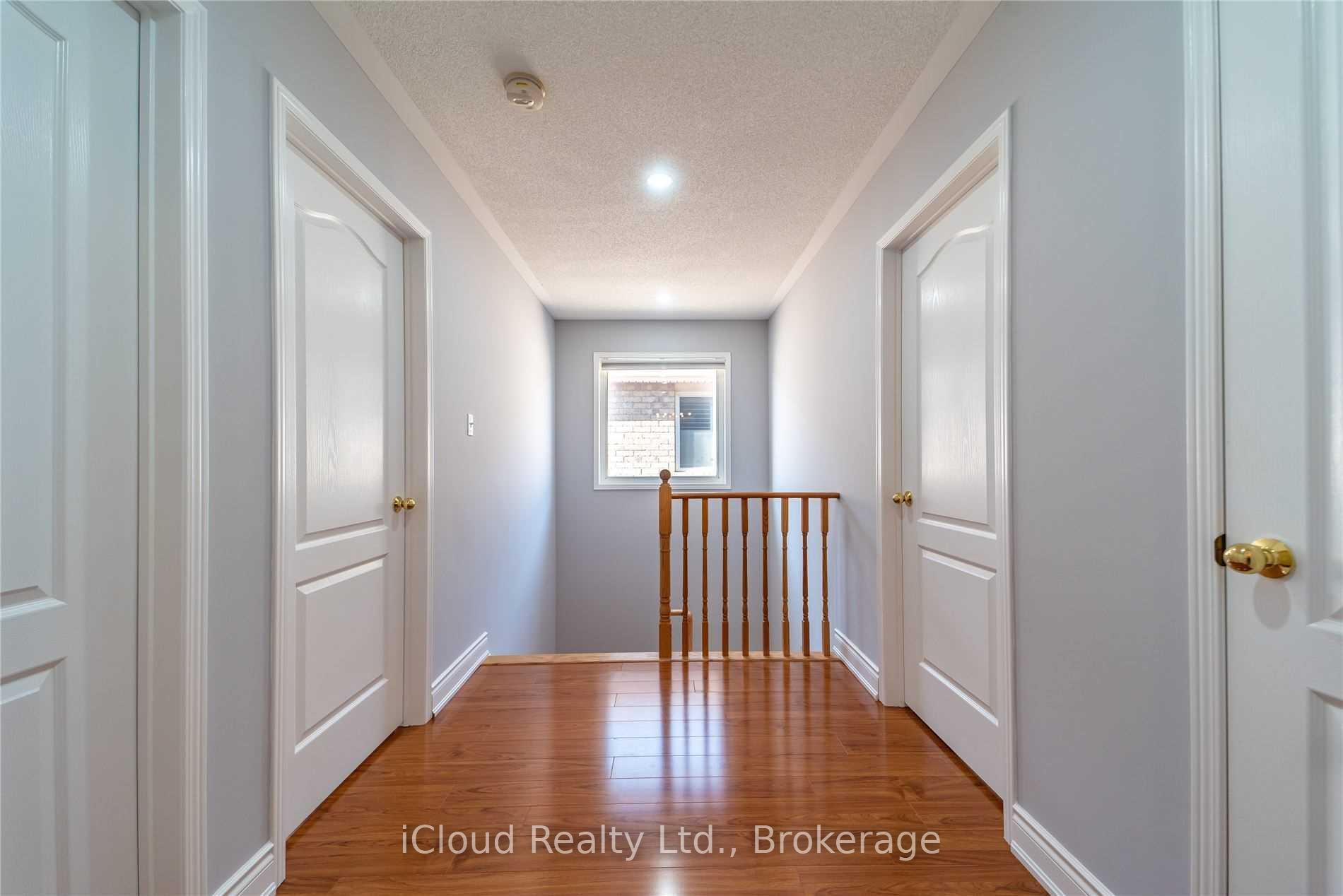 Photo 18 of 27 Hollingsworth Circle, Brampton, Fletcher's Meadow — HOMEH