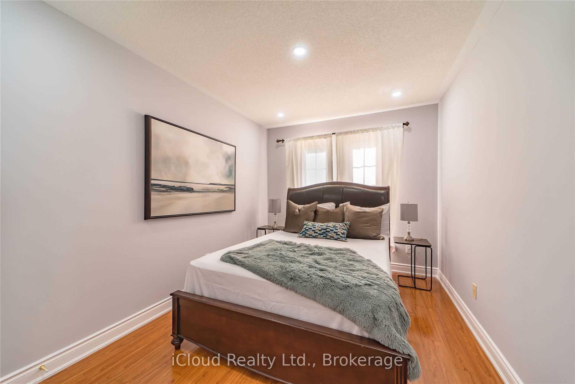 Photo 24 of 27 Hollingsworth Circle, Brampton, Fletcher's Meadow — HOMEH