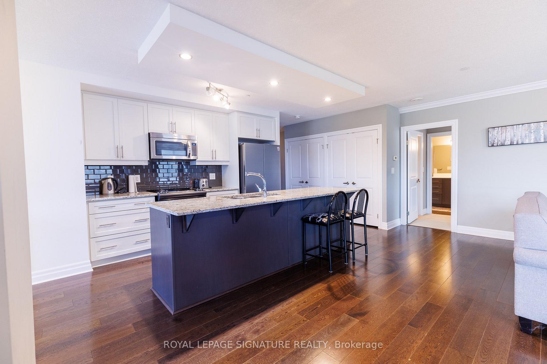 Photo 9 of Unit 211, 240 Villagewalk Boulevard, London, North R — HOMEH