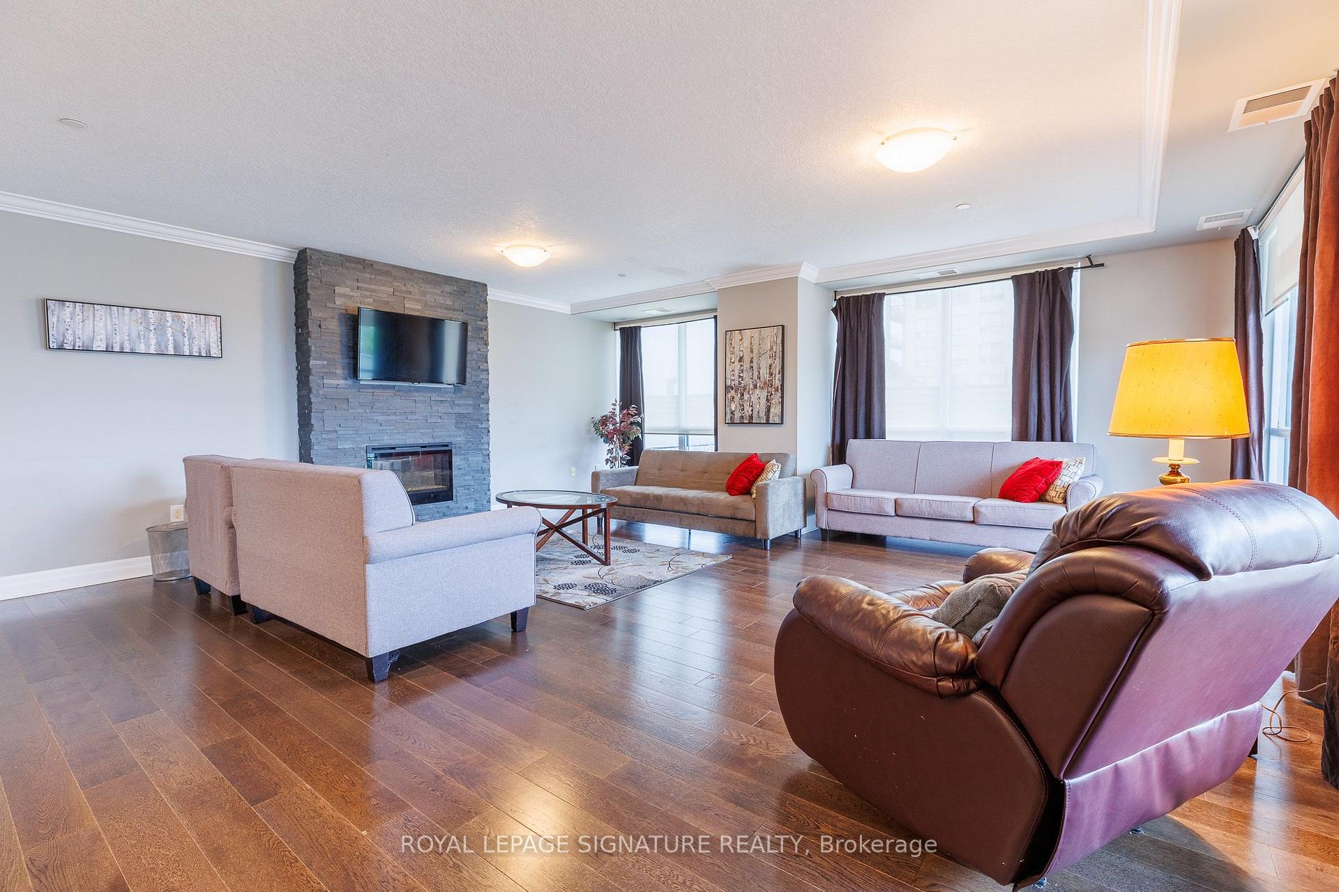 Photo 11 of Unit 211, 240 Villagewalk Boulevard, London, North R — HOMEH