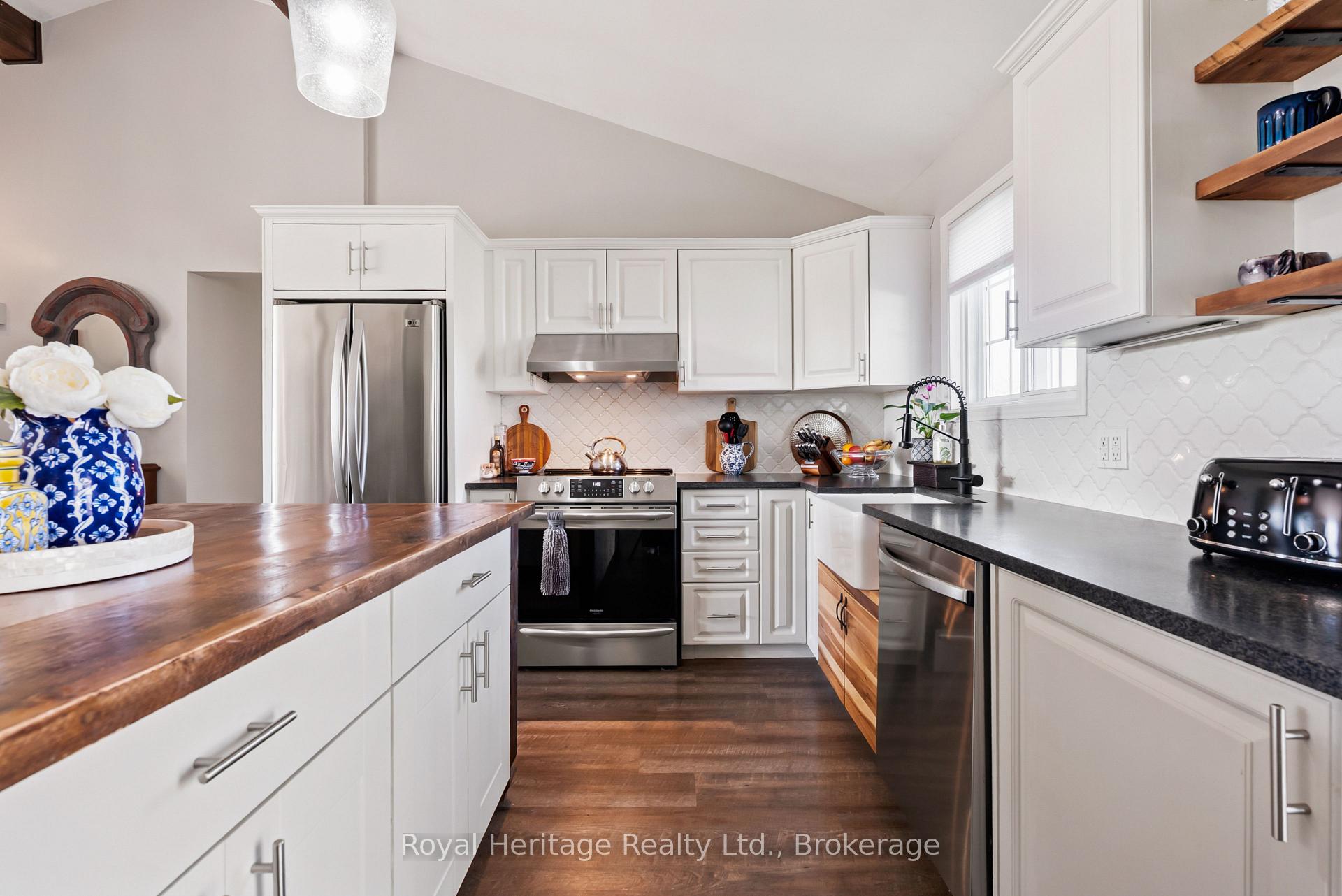 Photo 17 of 87 Weldon Road, Kawartha Lakes, Lindsay — HOMEH