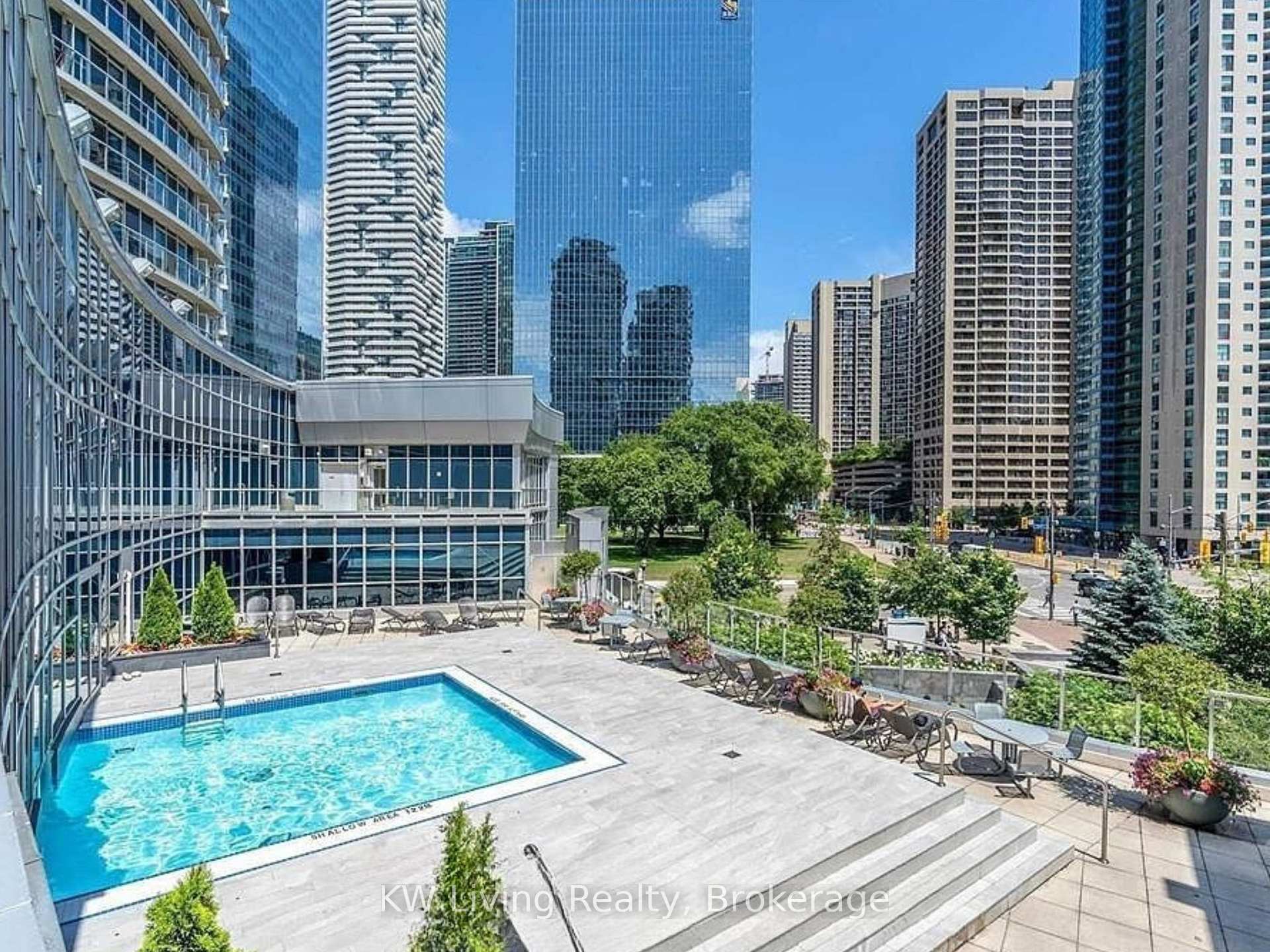 Photo 2 of Unit 2111, 208 Queens Quay W, Toronto, Waterfront Communities — HOMEH