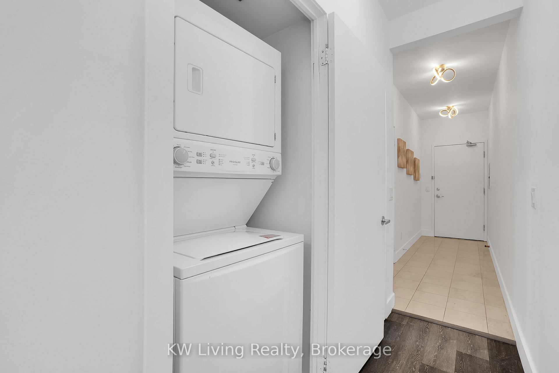 Photo 6 of Unit 2111, 208 Queens Quay W, Toronto, Waterfront Communities — HOMEH