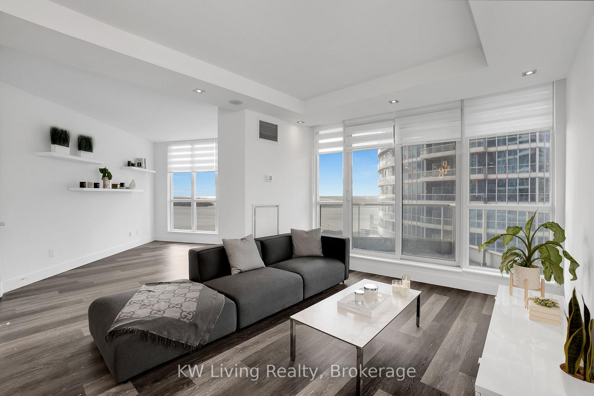 Photo 18 of Unit 2111, 208 Queens Quay W, Toronto, Waterfront Communities — HOMEH