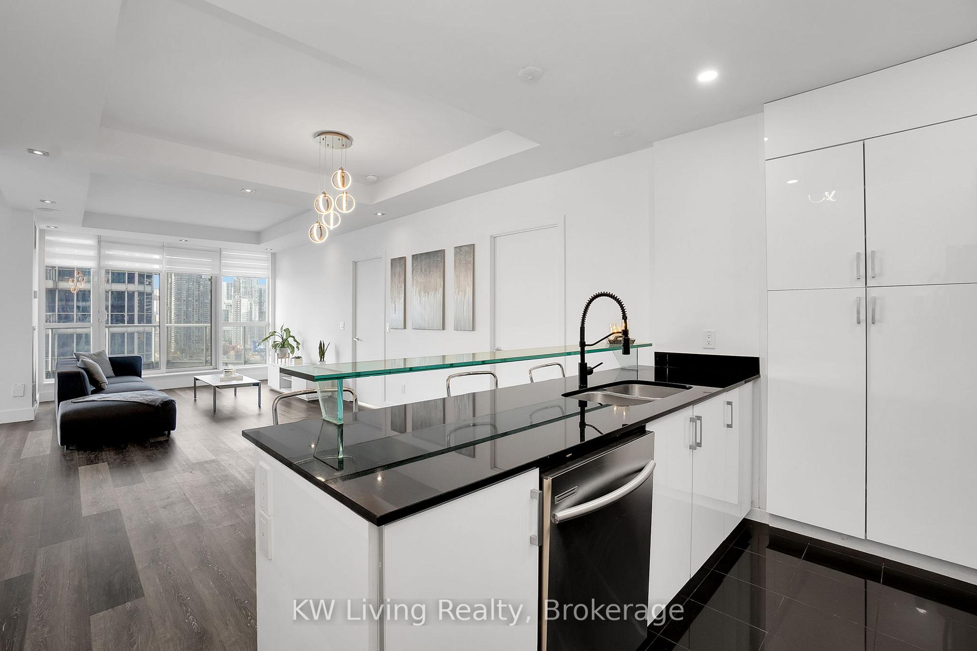 Photo 20 of Unit 2111, 208 Queens Quay W, Toronto, Waterfront Communities — HOMEH