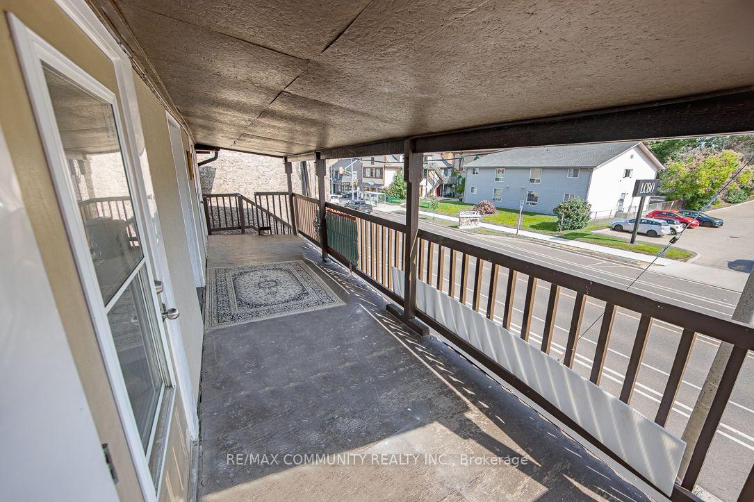 Photo 4 of Unit 2, 1130 King Street E, Cambridge, Preston South — HOMEH