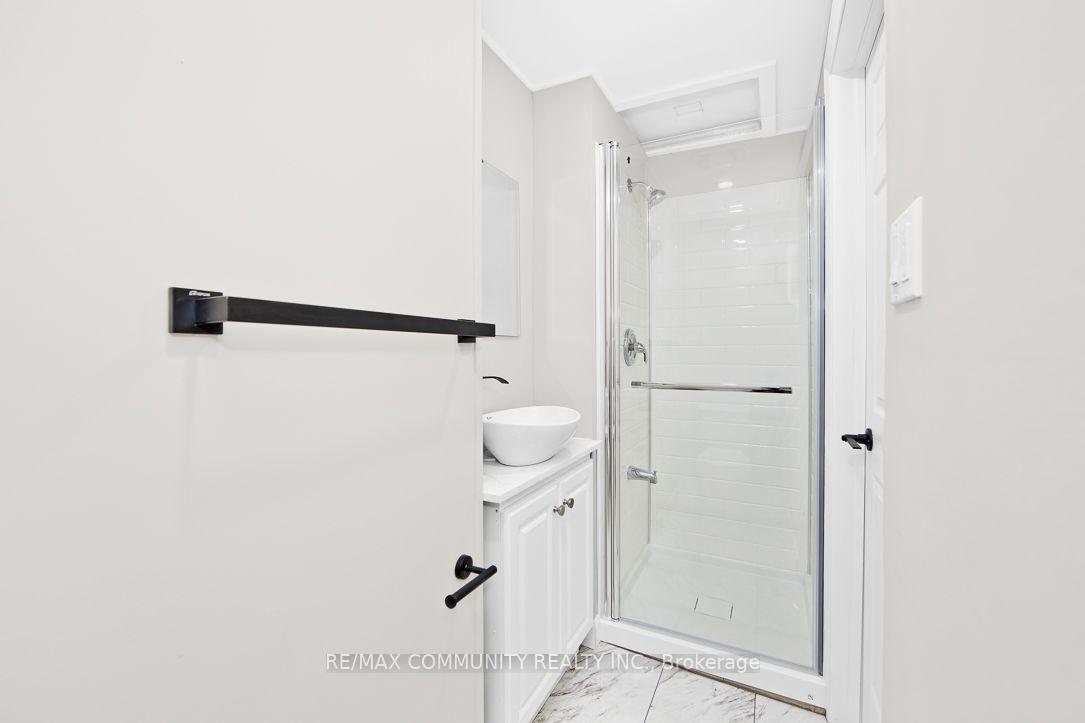Photo 12 of Unit 2, 1130 King Street E, Cambridge, Preston South — HOMEH