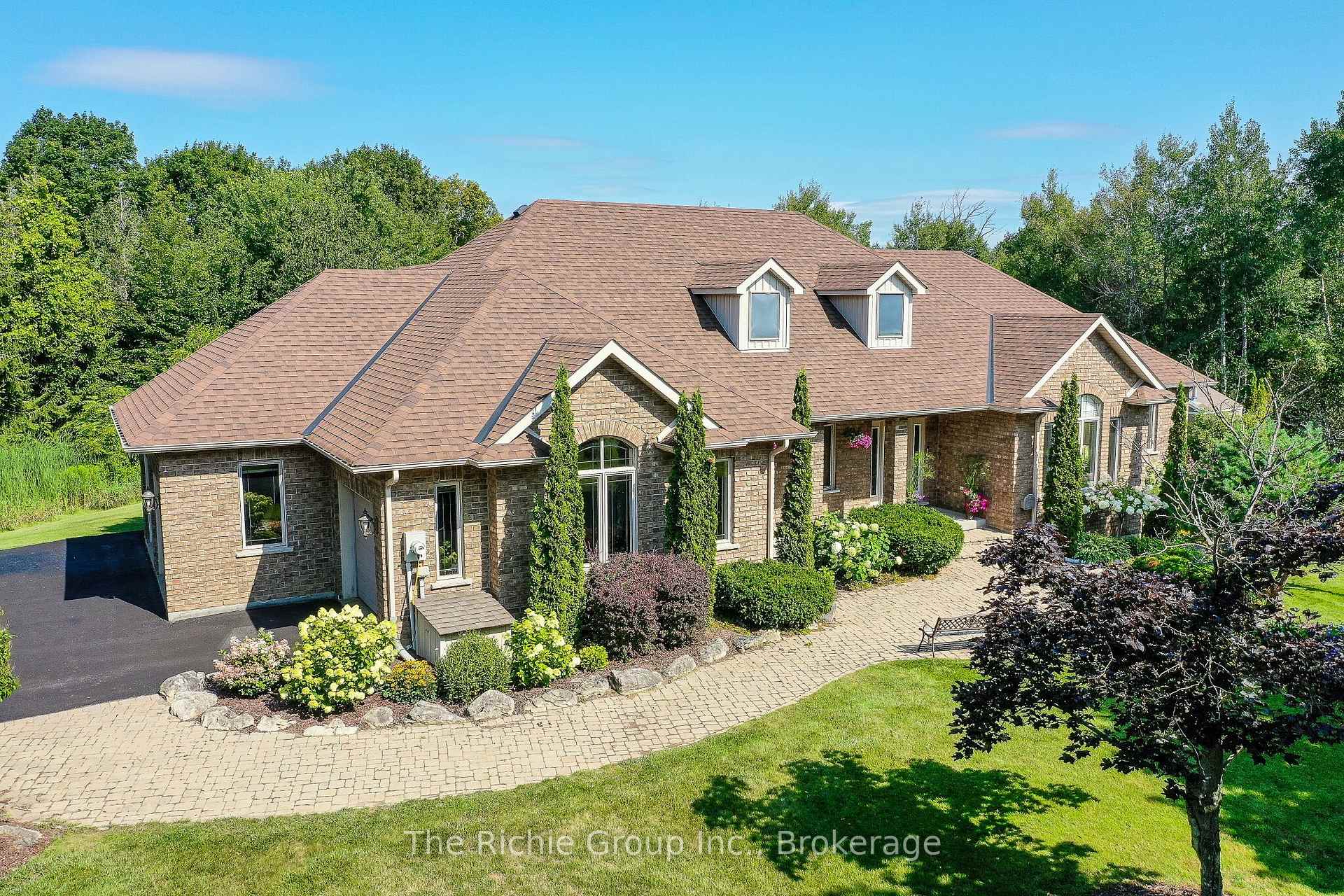 Photo 2 of 14 Briarwood Drive, Caledon, Rural Caledon — HOMEH