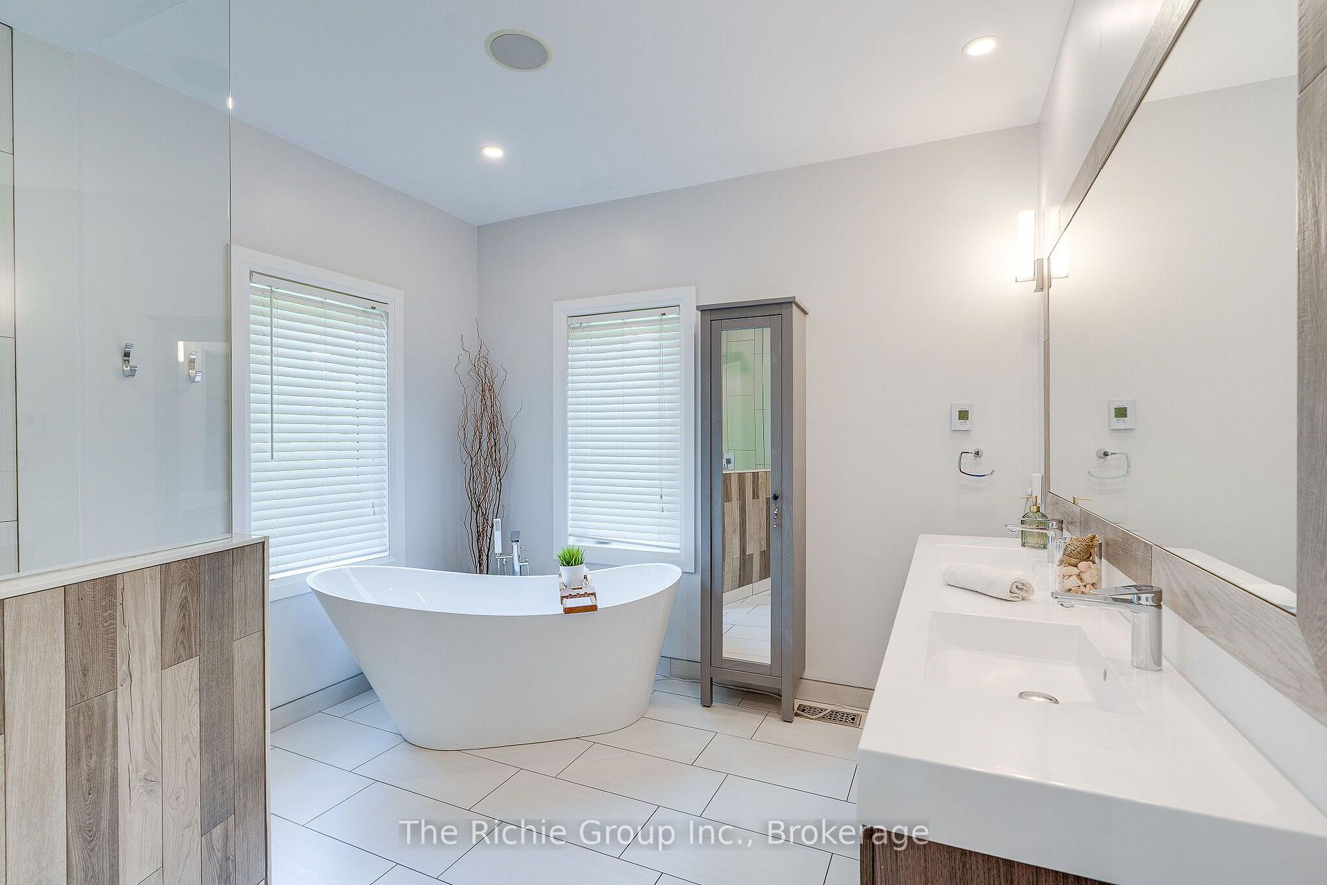 Photo 16 of 14 Briarwood Drive, Caledon, Rural Caledon — HOMEH
