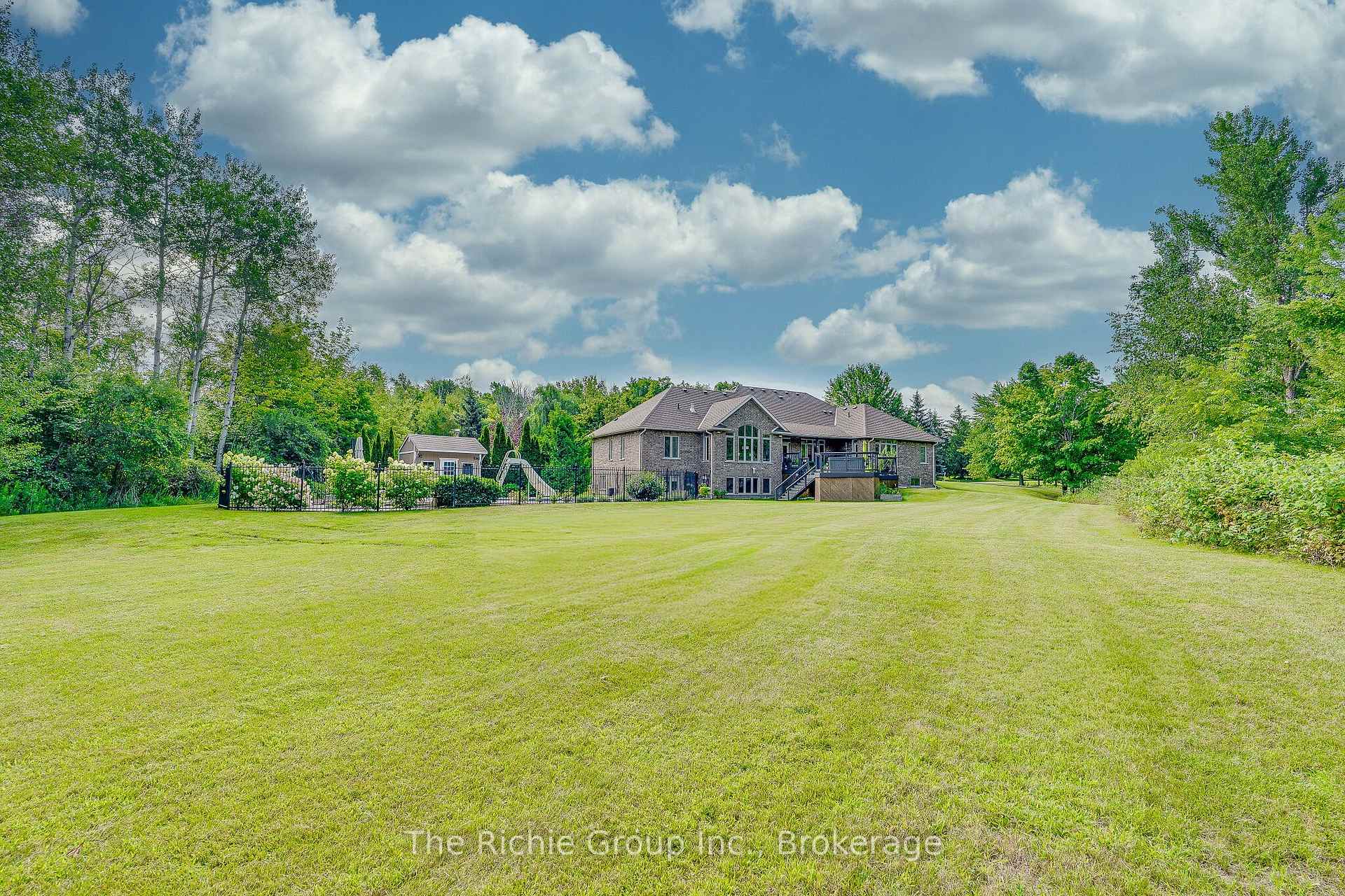 Photo 37 of 14 Briarwood Drive, Caledon, Rural Caledon — HOMEH