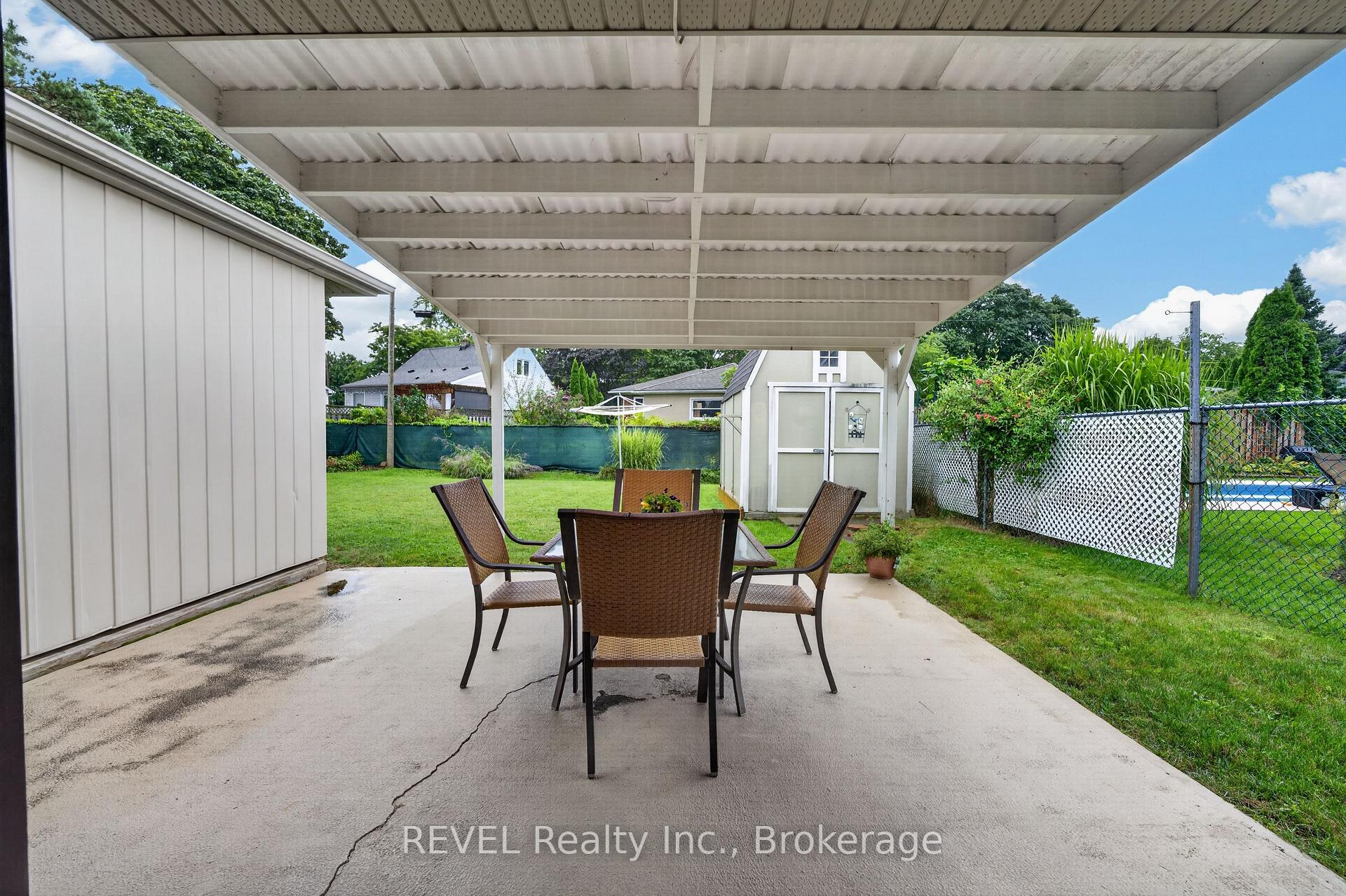 Photo 24 of 36 Manor Road, St. Catharines, Vine/Linwell — HOMEH