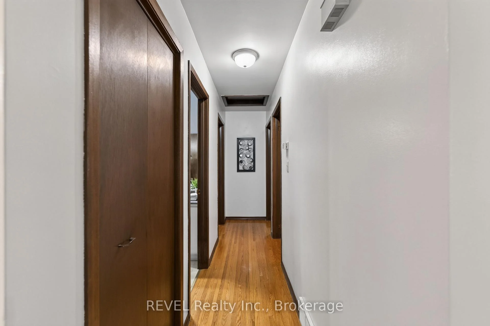 Photo 25 of 36 Manor Road, St. Catharines, Vine/Linwell — HOMEH