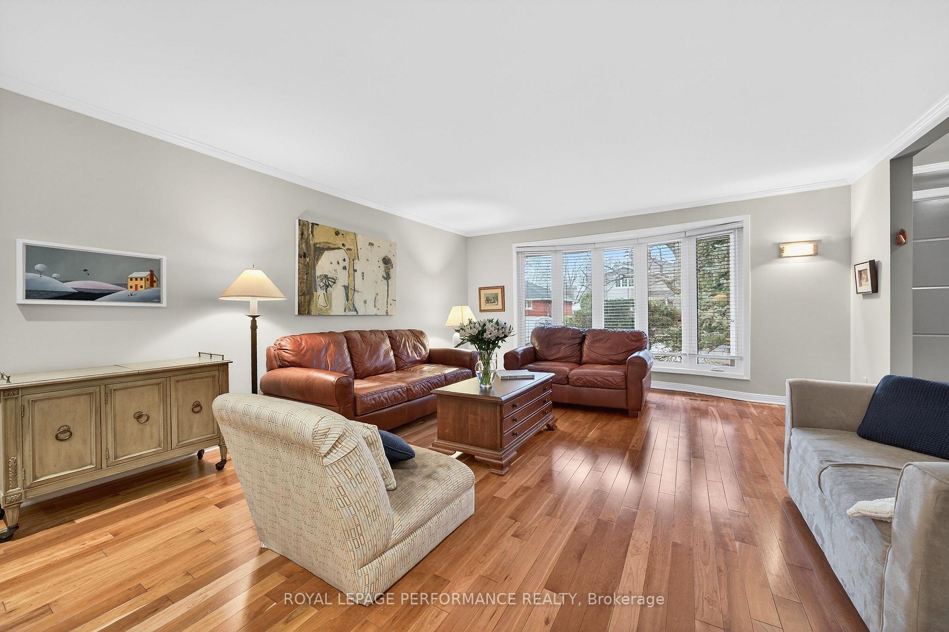 Photo 6 of 270 Compton Avenue, Ottawa, Woodroffe — HOMEH