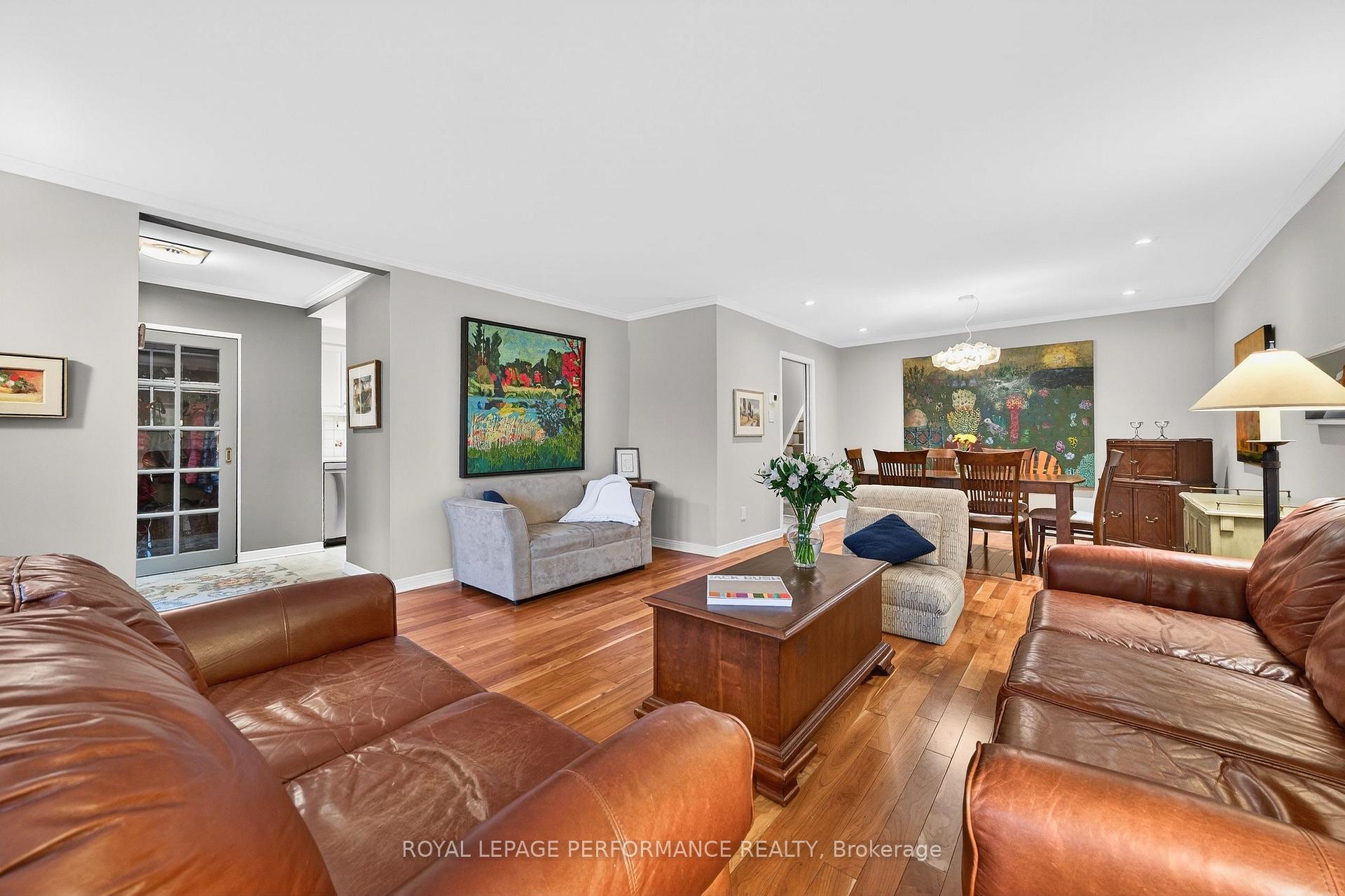Photo 7 of 270 Compton Avenue, Ottawa, Woodroffe — HOMEH