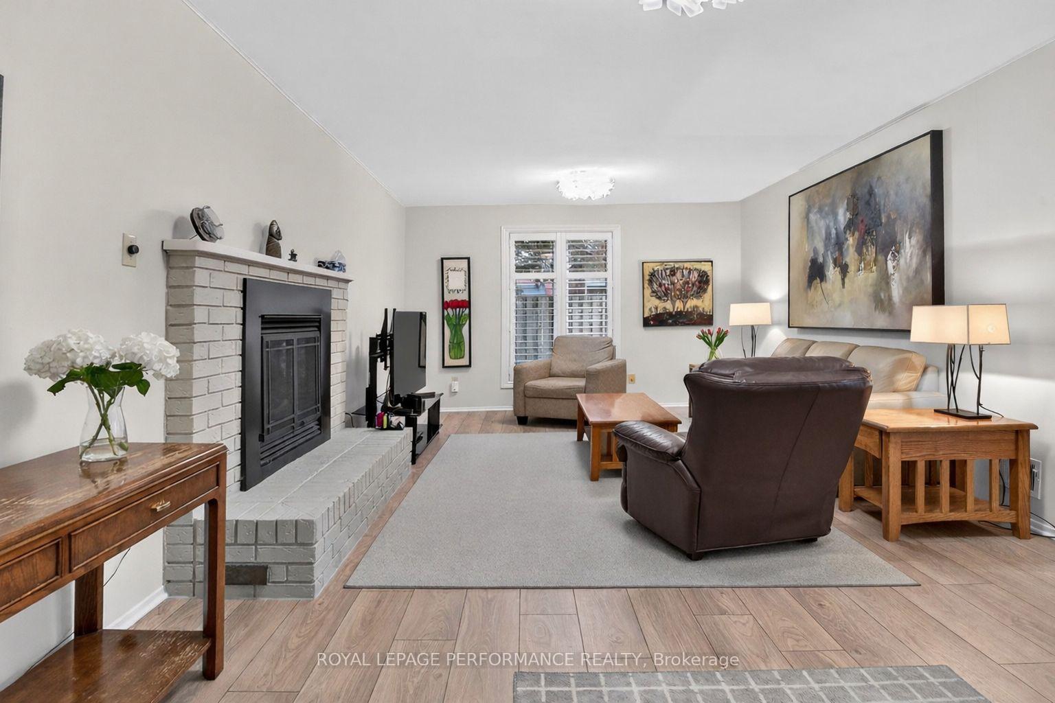 Photo 15 of 270 Compton Avenue, Ottawa, Woodroffe — HOMEH