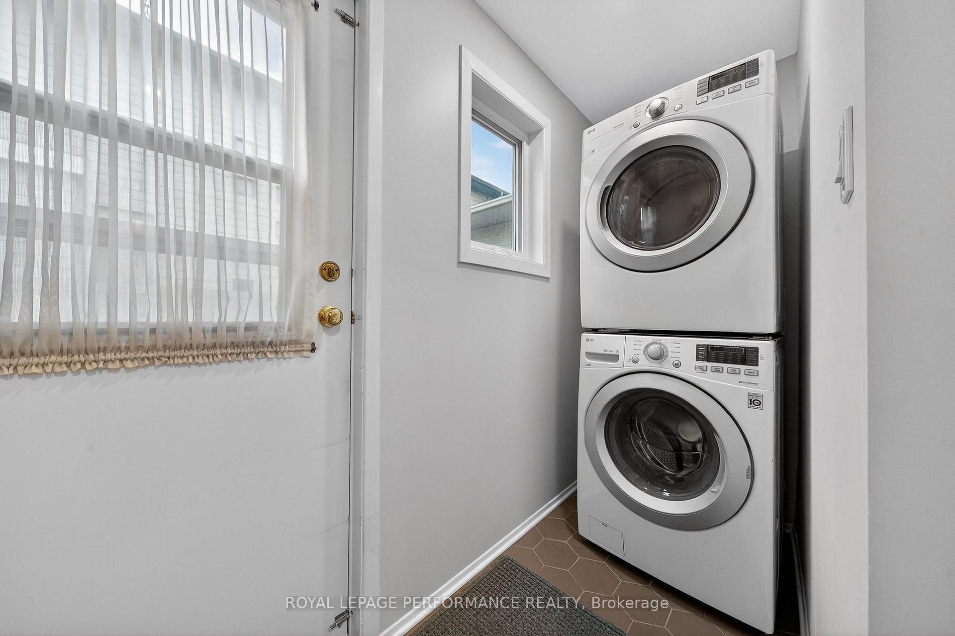 Photo 19 of 270 Compton Avenue, Ottawa, Woodroffe — HOMEH