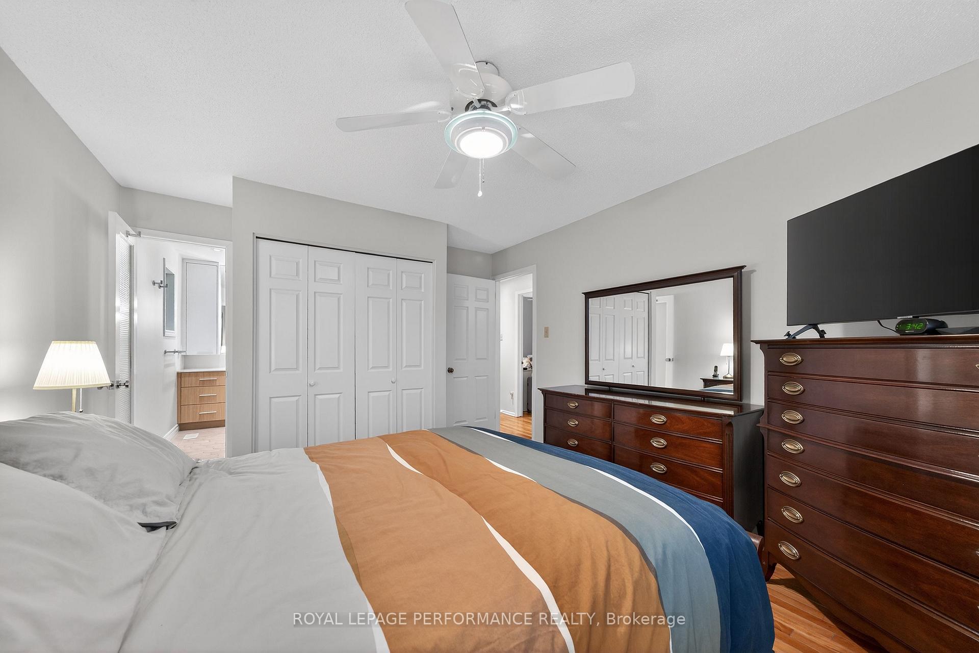 Photo 23 of 270 Compton Avenue, Ottawa, Woodroffe — HOMEH