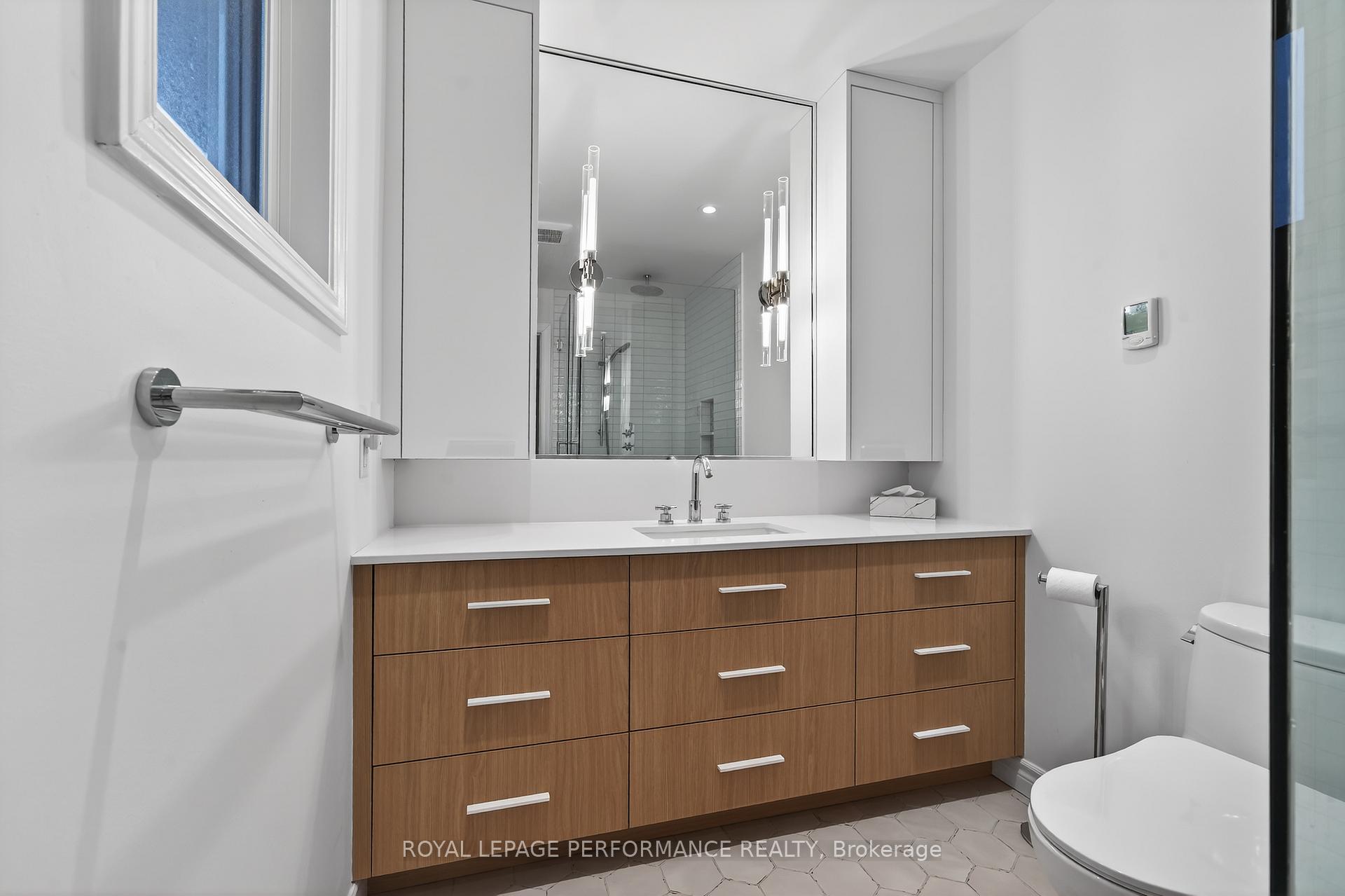 Photo 25 of 270 Compton Avenue, Ottawa, Woodroffe — HOMEH